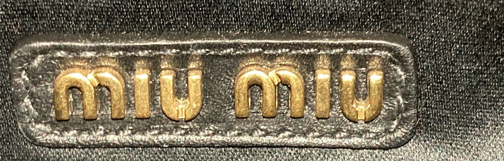 Miu Miu Logo Embossed Camera Bag Size ONE SIZE - 6 Thumbnail