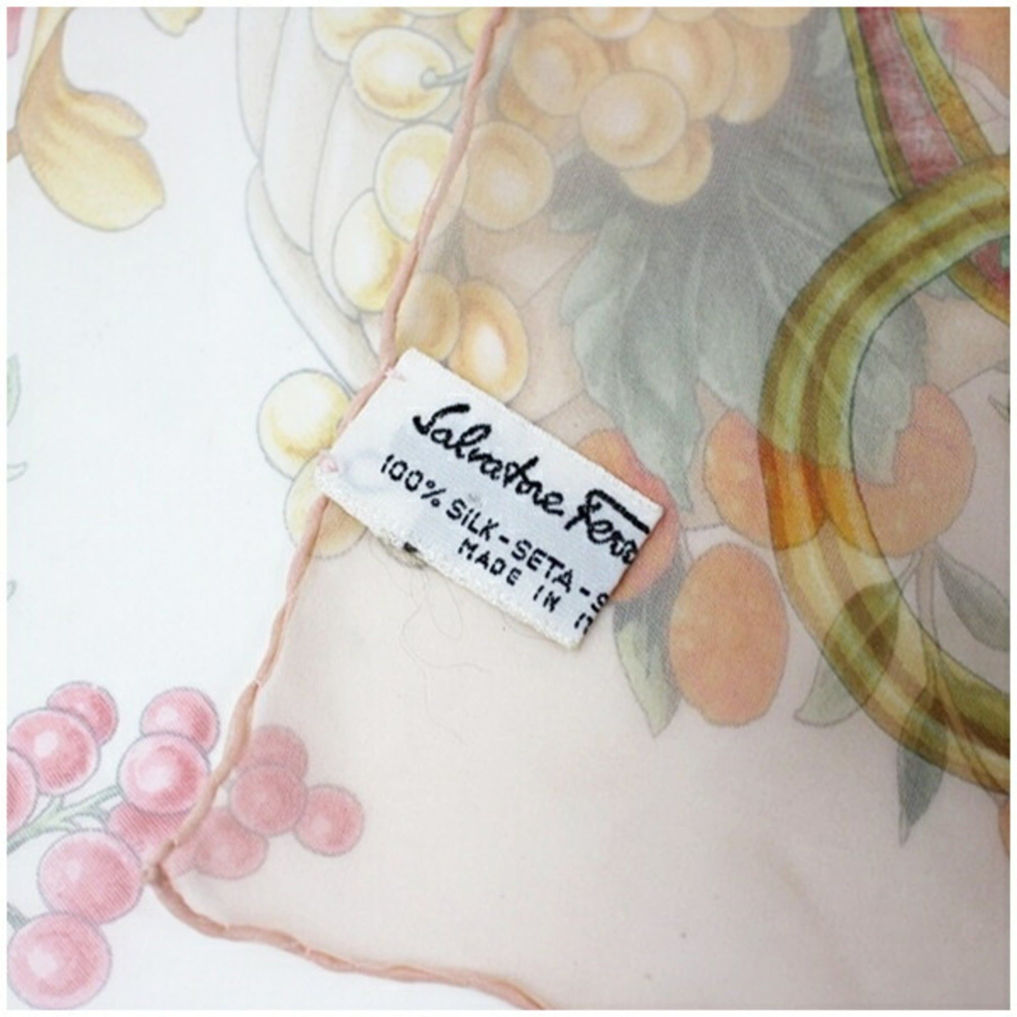 Salvatore Ferragamo Salvatore Ferragamo Women's Silk Scarf/Muffler in Pink and White with Bird Plant Prints Size ONE SIZE - 5 Thumbnail
