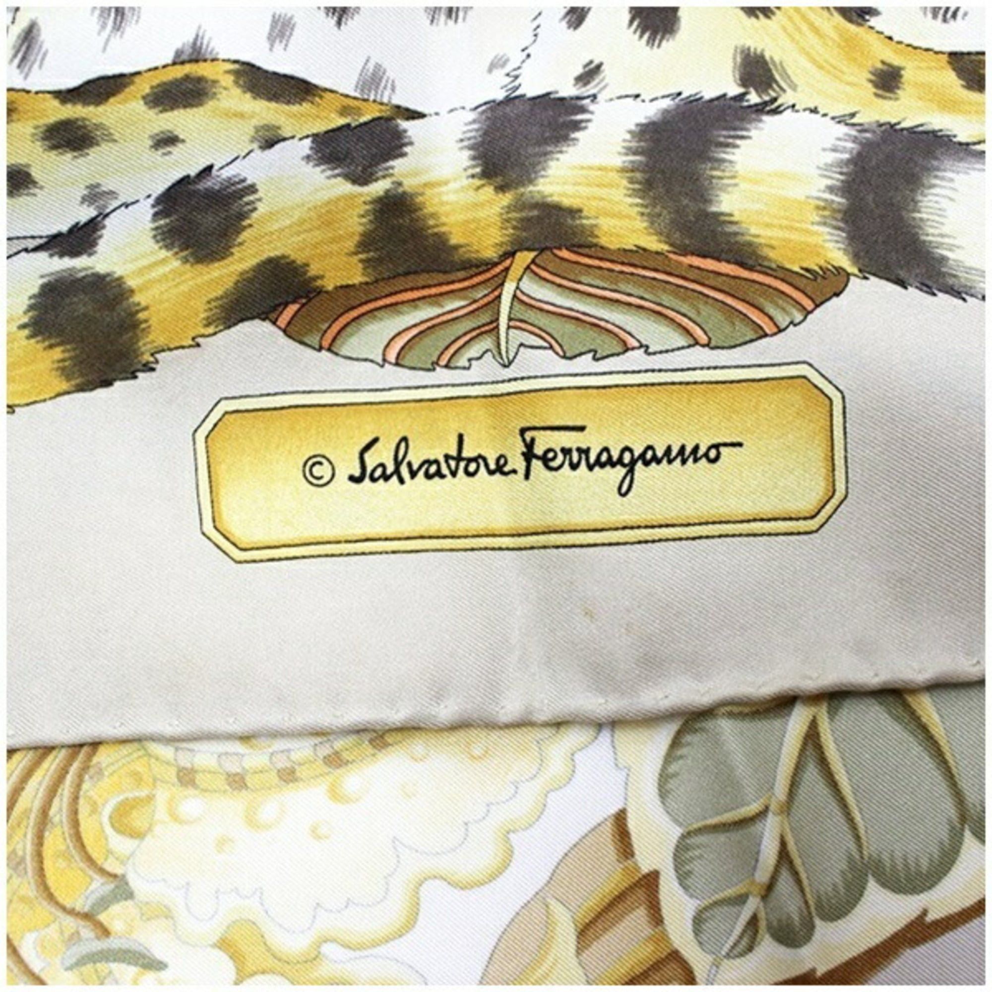 Salvatore Ferragamo Salvatore Ferragamo Women's Scarf/Muffler in Beige and Cream with Animal Print Size ONE SIZE - 5 Thumbnail