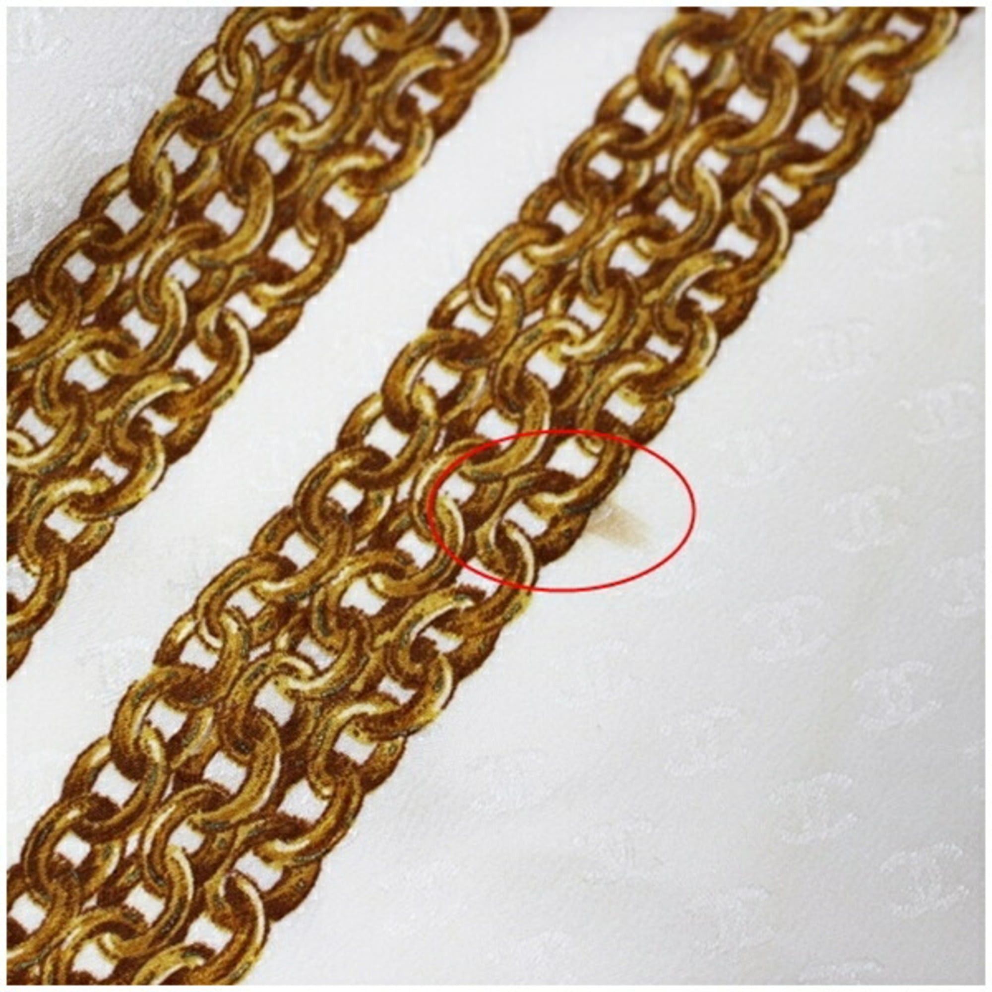 Chanel CHANEL scarf/muffler in white and gold with a chain pattern for women Size ONE SIZE - 7 Thumbnail