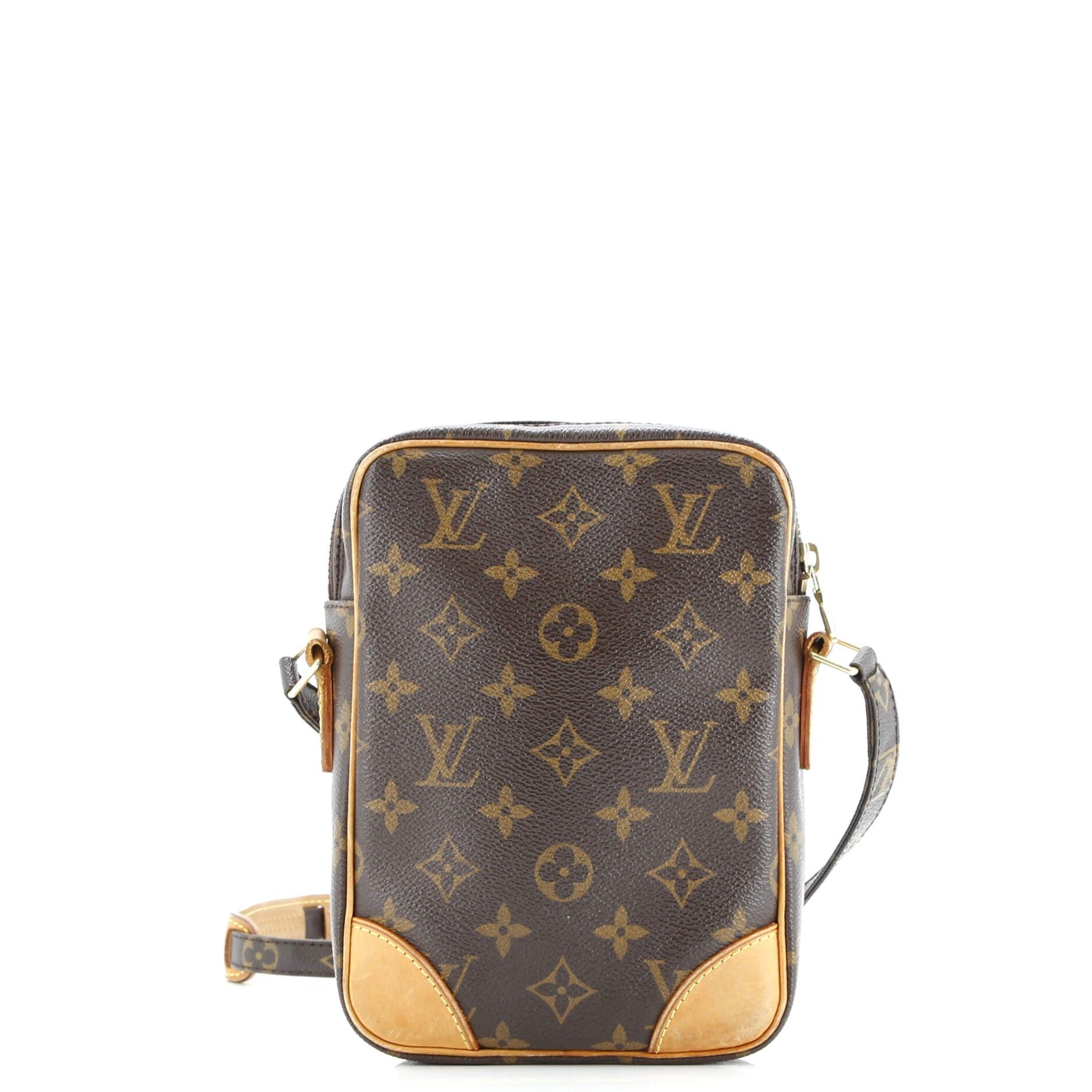 Louis Vuitton Danube Handbag Size ONE SIZE - 3 Thumbnail