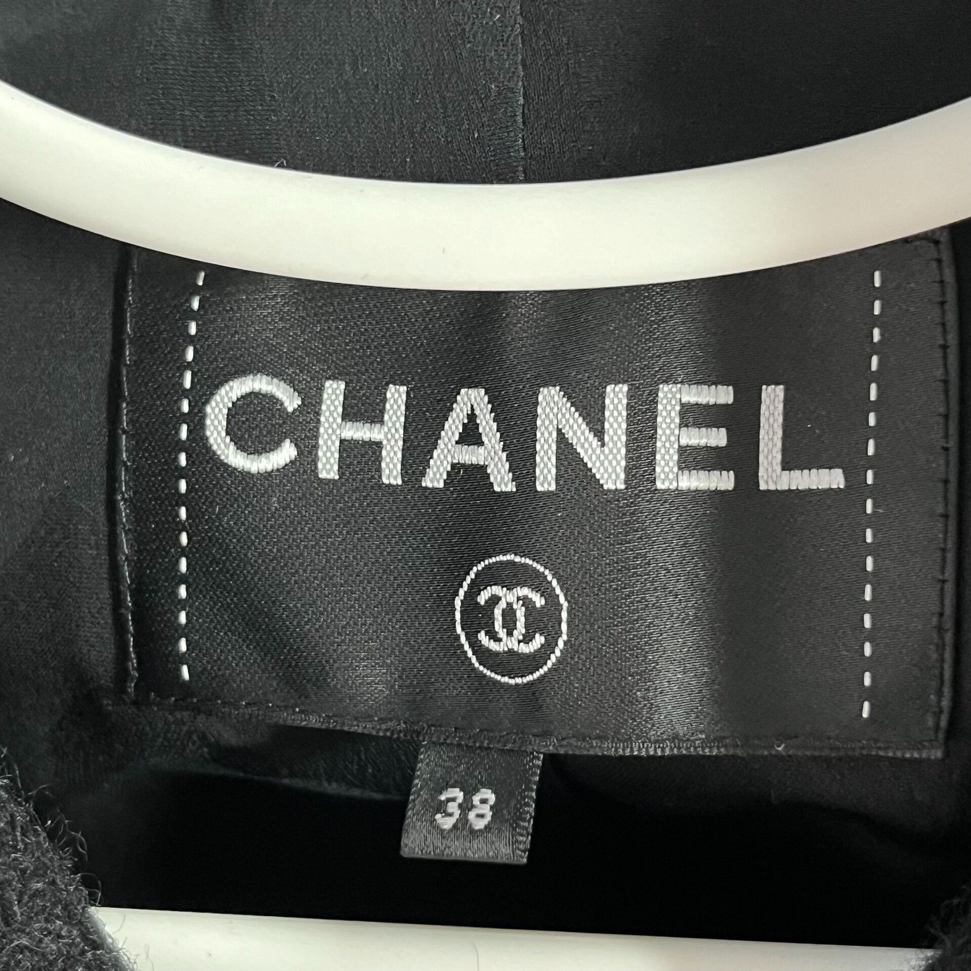 Chanel Chanel 22A Black Wool Collared Short Coat Size S / US 4 / IT 40 - 5 Thumbnail