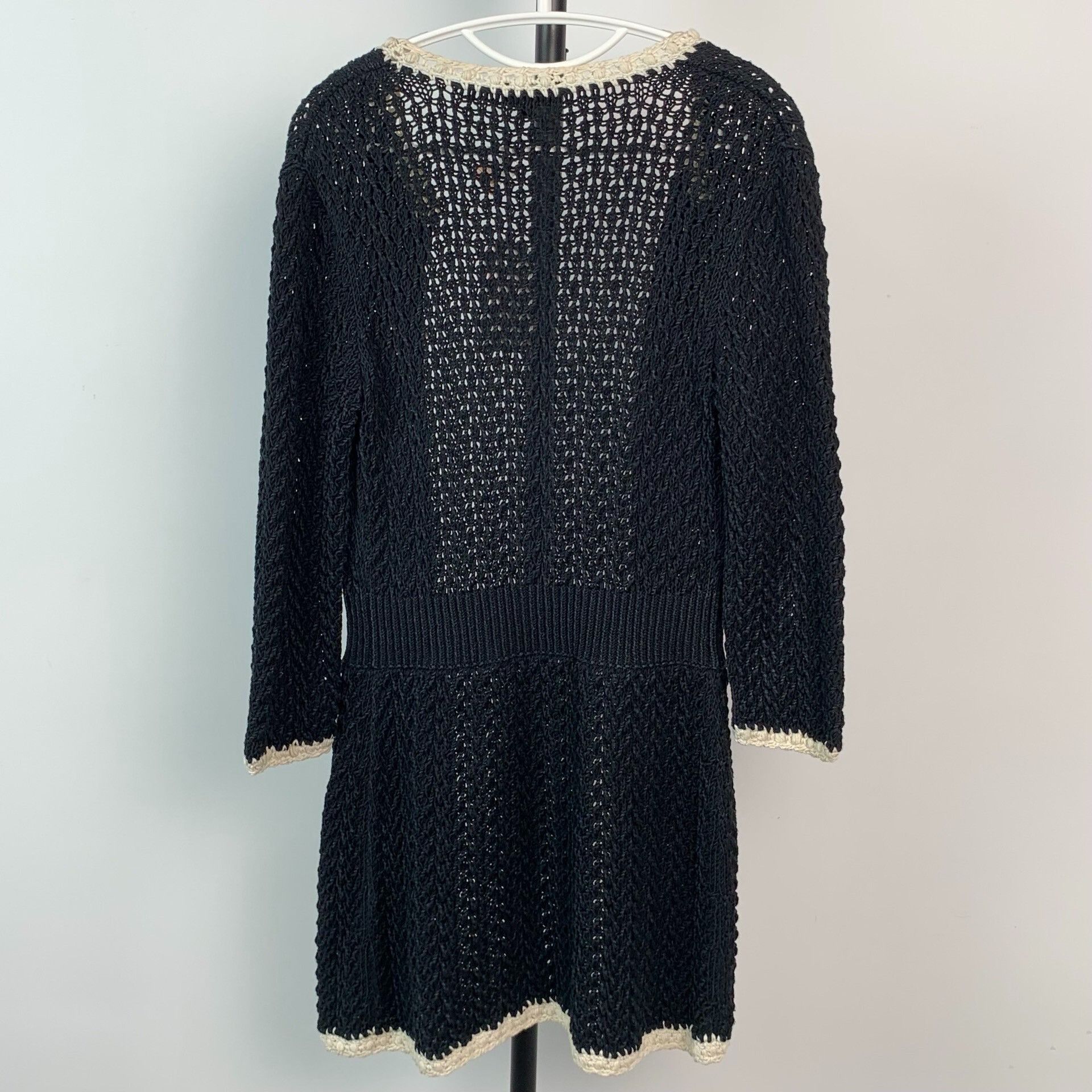 Chanel Chanel 22C Cruise Black White Knit Dress Size XS / US 0-2 / IT 36-38 - 2 Thumbnail
