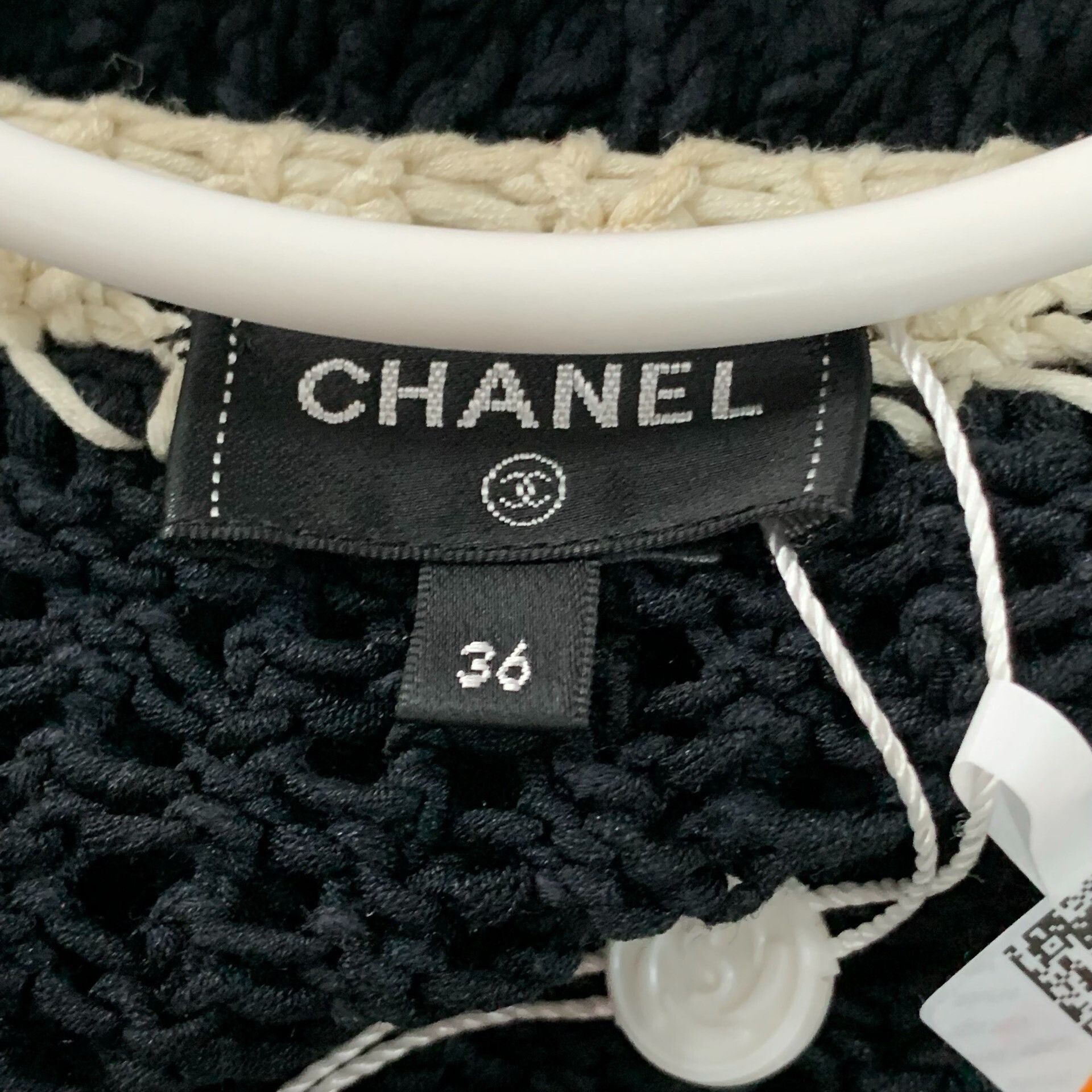 Chanel Chanel 22C Cruise Black White Knit Dress Size XS / US 0-2 / IT 36-38 - 4 Thumbnail