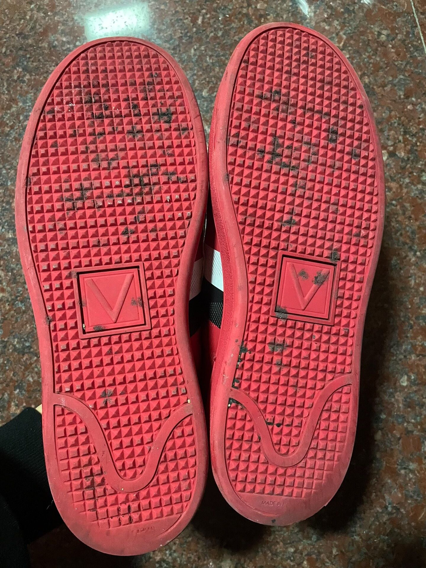 Louis Vuitton Louis Vuitton Red Casual Shoes 41 Size US 8 / EU 41 - 2 Thumbnail