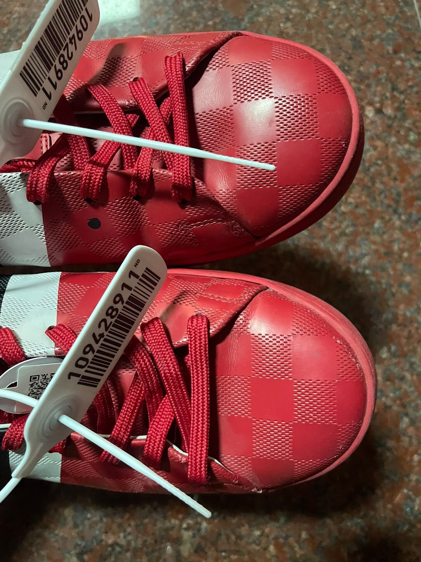 Louis Vuitton Louis Vuitton Red Casual Shoes 41 Size US 8 / EU 41 - 5 Thumbnail