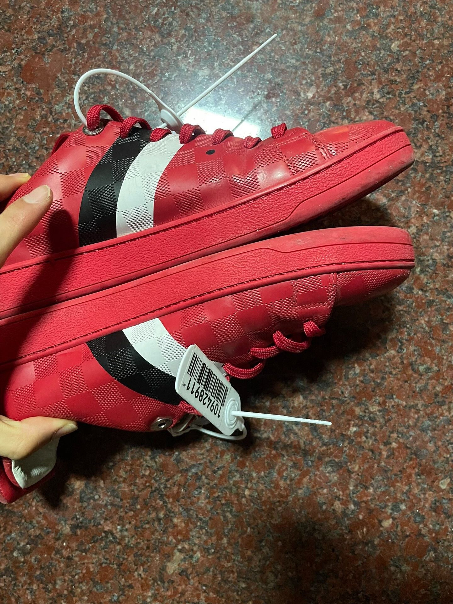 Louis Vuitton Louis Vuitton Red Casual Shoes 41 Size US 8 / EU 41 - 7 Thumbnail