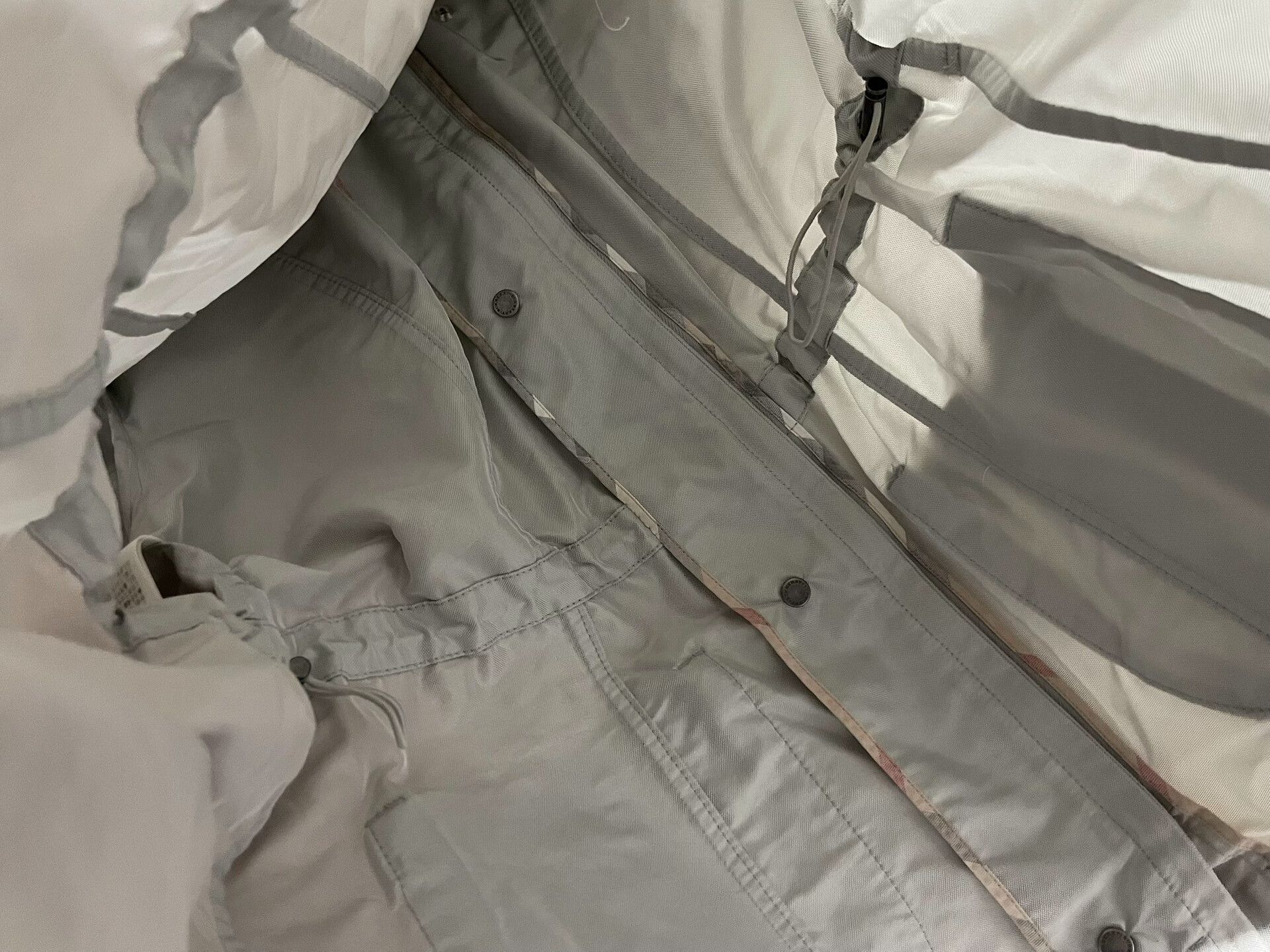 Burberry Burberry Silver Nylon Trench Coat Size L / US 10 / IT 46 - 9 Thumbnail