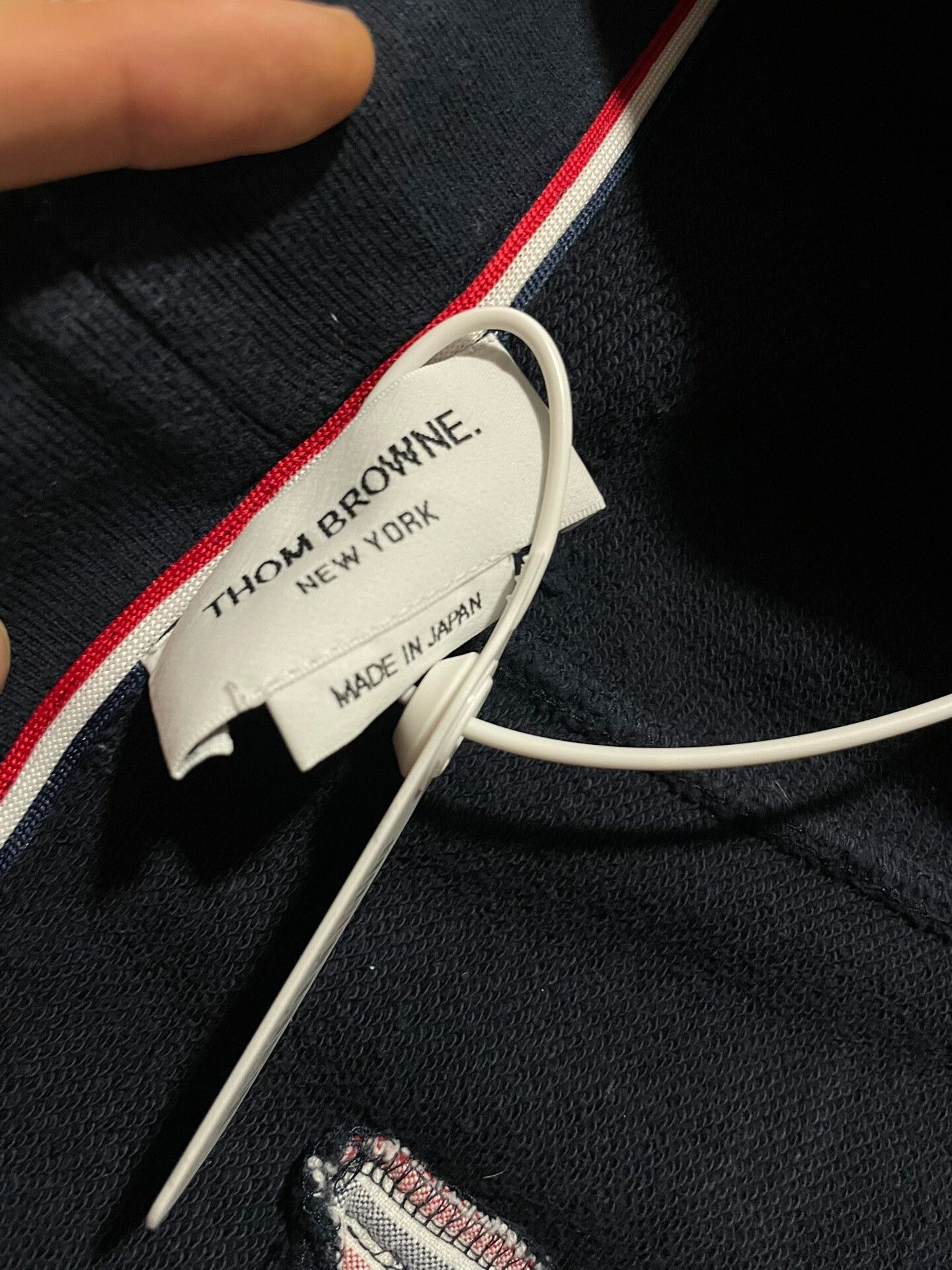 Thom Browne Thom Browne Navy Classic 4-Stripe Shorts Size US 28 / EU 44 - 3 Thumbnail