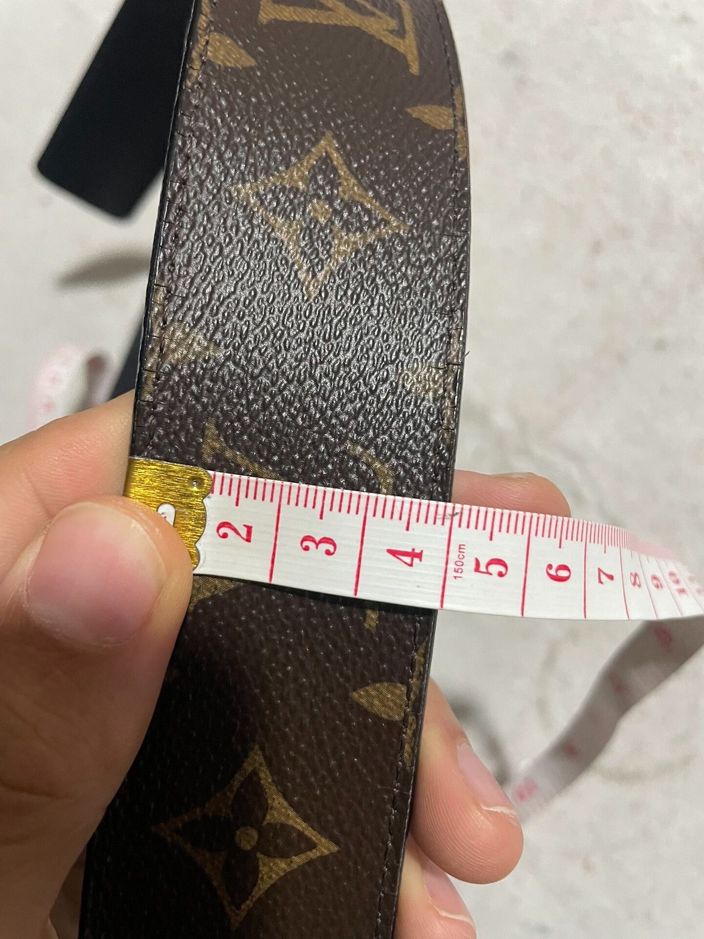 Louis Vuitton Louis Vuitton Classic Monogram Belt Size ONE SIZE - 9 Thumbnail