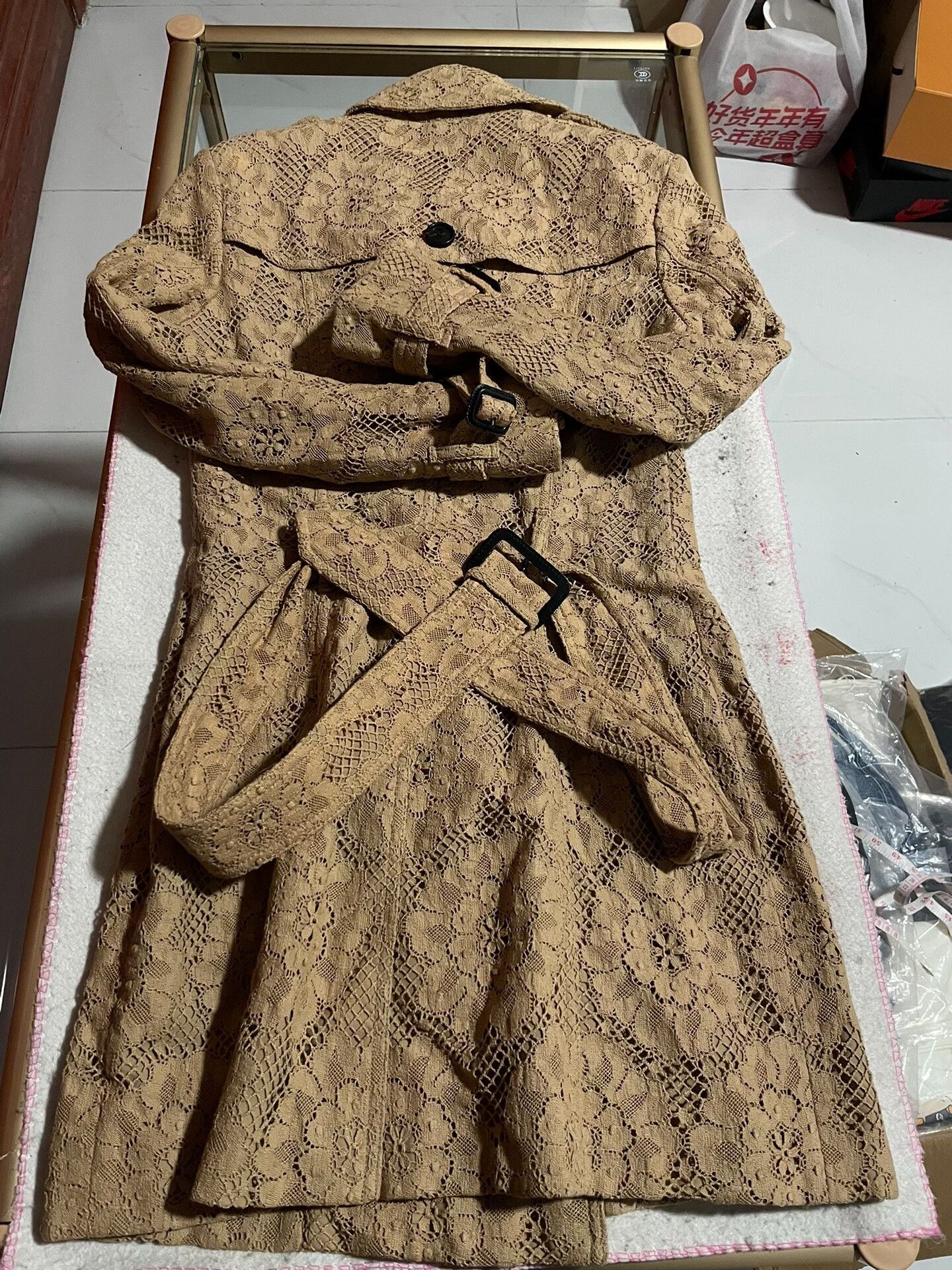 Burberry Burberry Lace Trench Coat Size XXS / US 00 / IT 34 - 7 Thumbnail