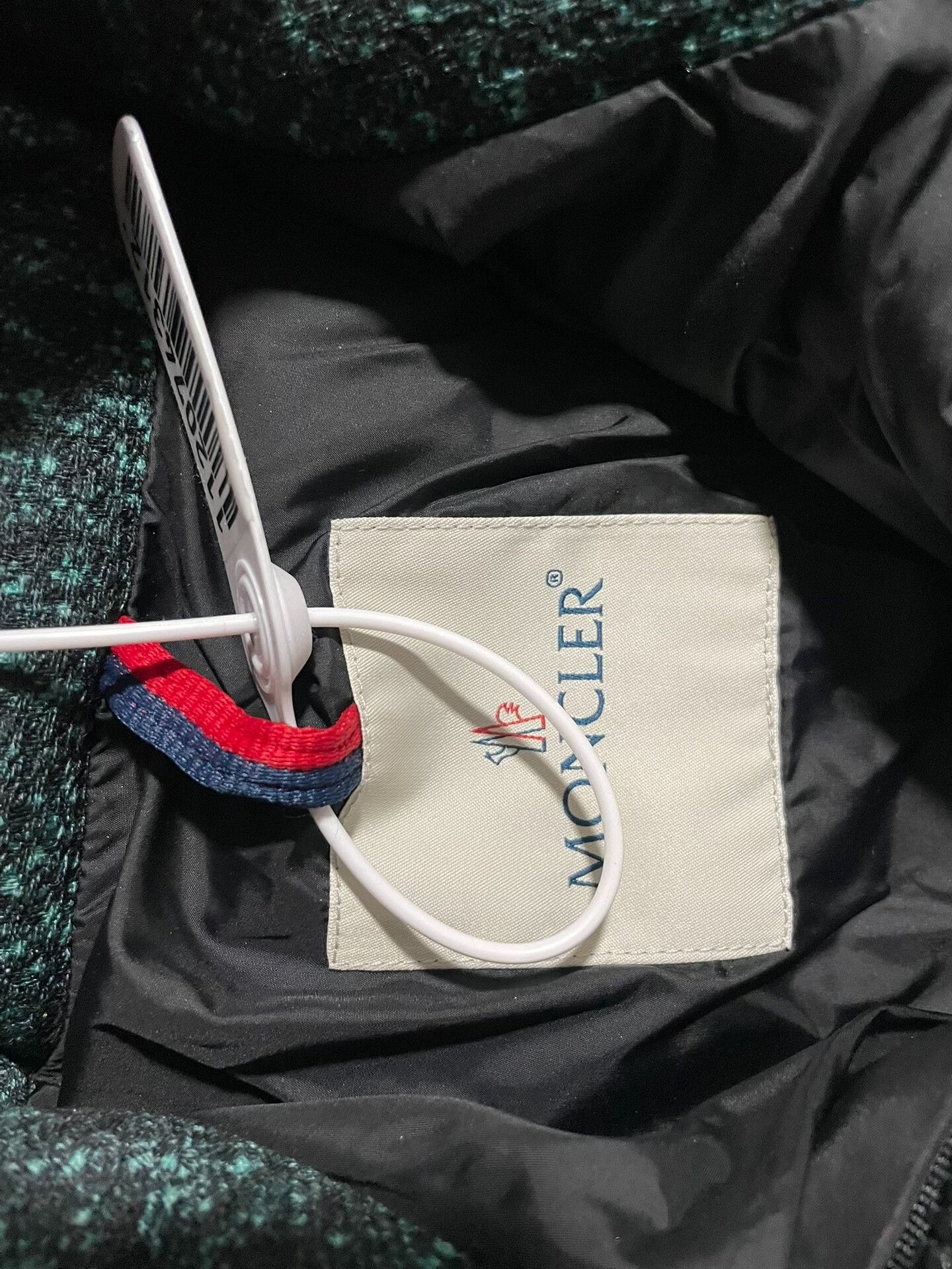 Moncler Moncler Hooded Down Jacket Size XS / US 0-2 / IT 36-38 - 2 Thumbnail