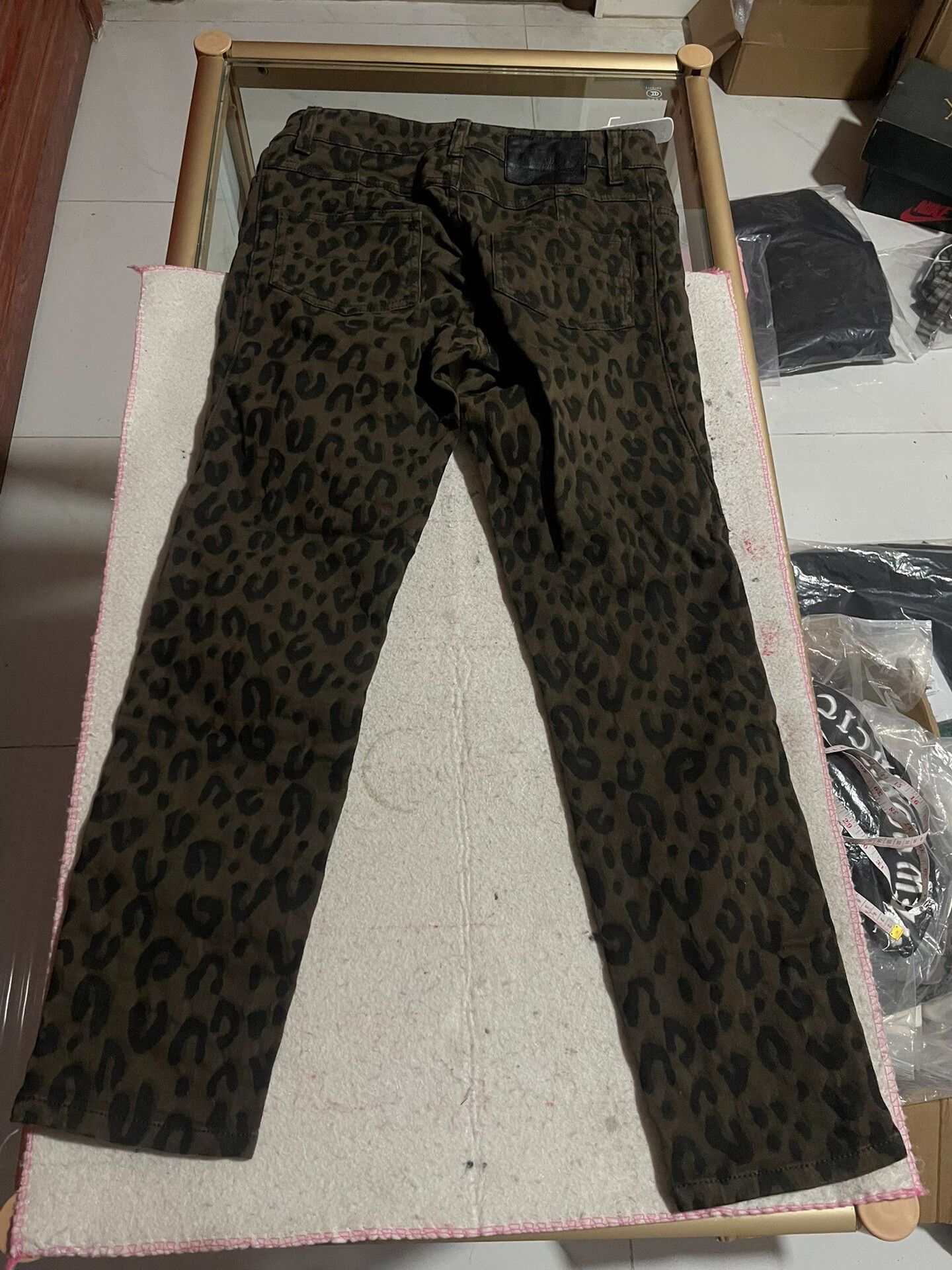Louis Vuitton Louis Vuitton Leopard Print Jeans Size 28" / US 6 / IT 42 - 4 Thumbnail