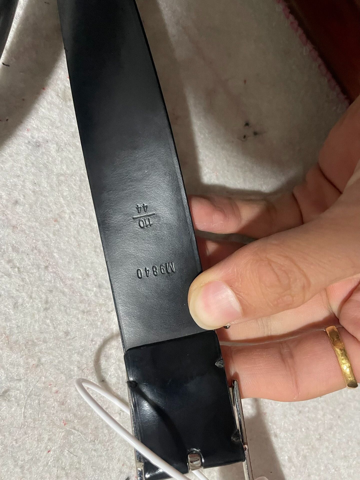 Louis Vuitton Louis Vuitton Black Leather Belt Size ONE SIZE - 5 Thumbnail