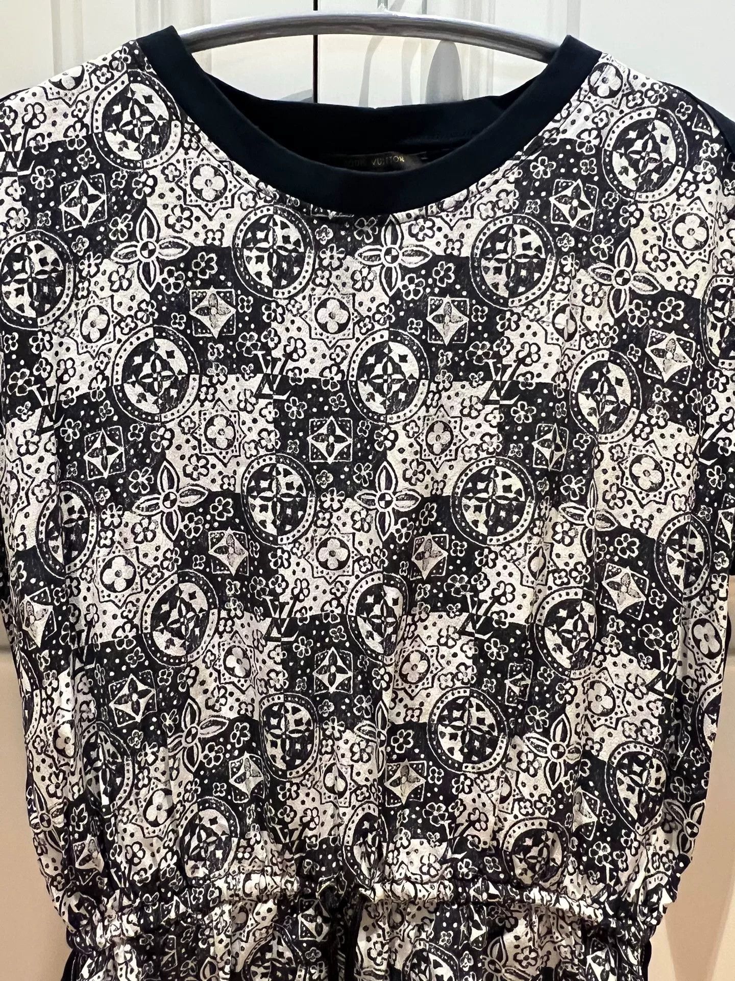 Louis Vuitton Louis Vuitton Women's Monogram Short-Sleeve Dress Size XS / US 0-2 / IT 36-38 - 4 Thumbnail