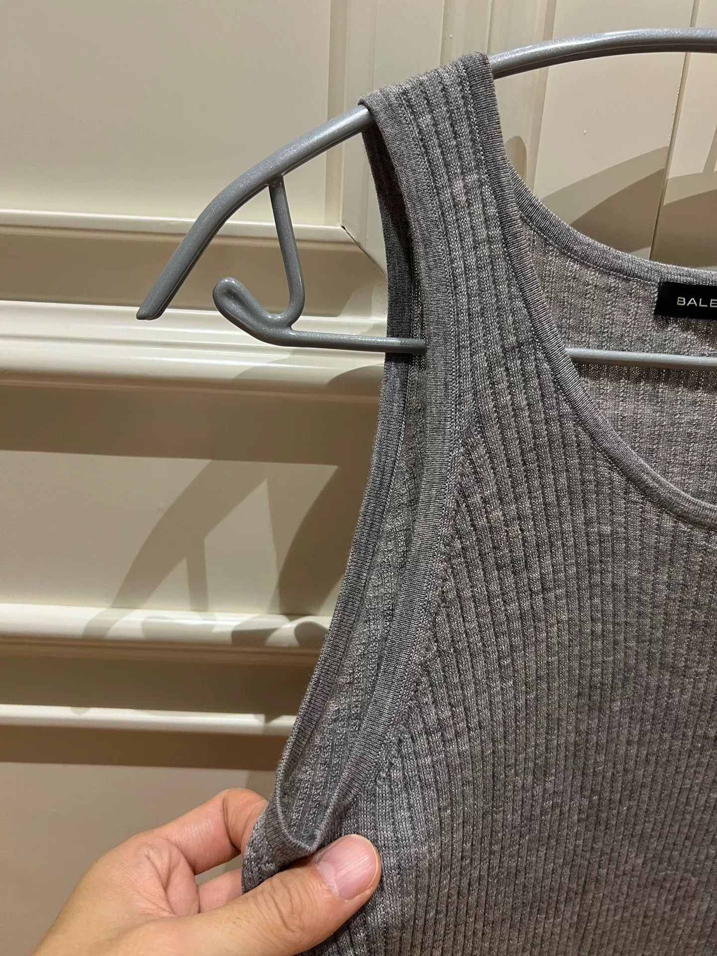 Balenciaga Balenciaga Women's Wool Knit Vest Size S / US 4 / IT 40 - 5 Thumbnail