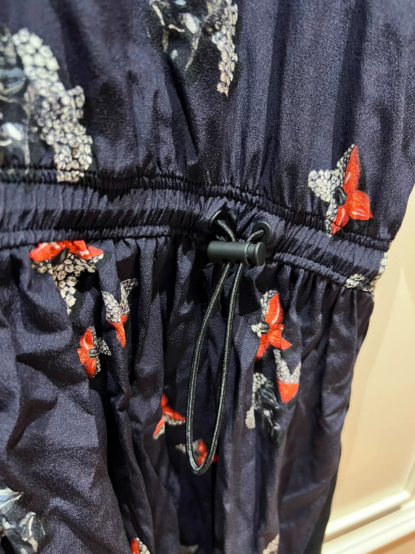 Louis Vuitton Louis Vuitton Floral Short-Sleeve Dress Size M / US 6-8 / IT 42-44 - 7 Thumbnail