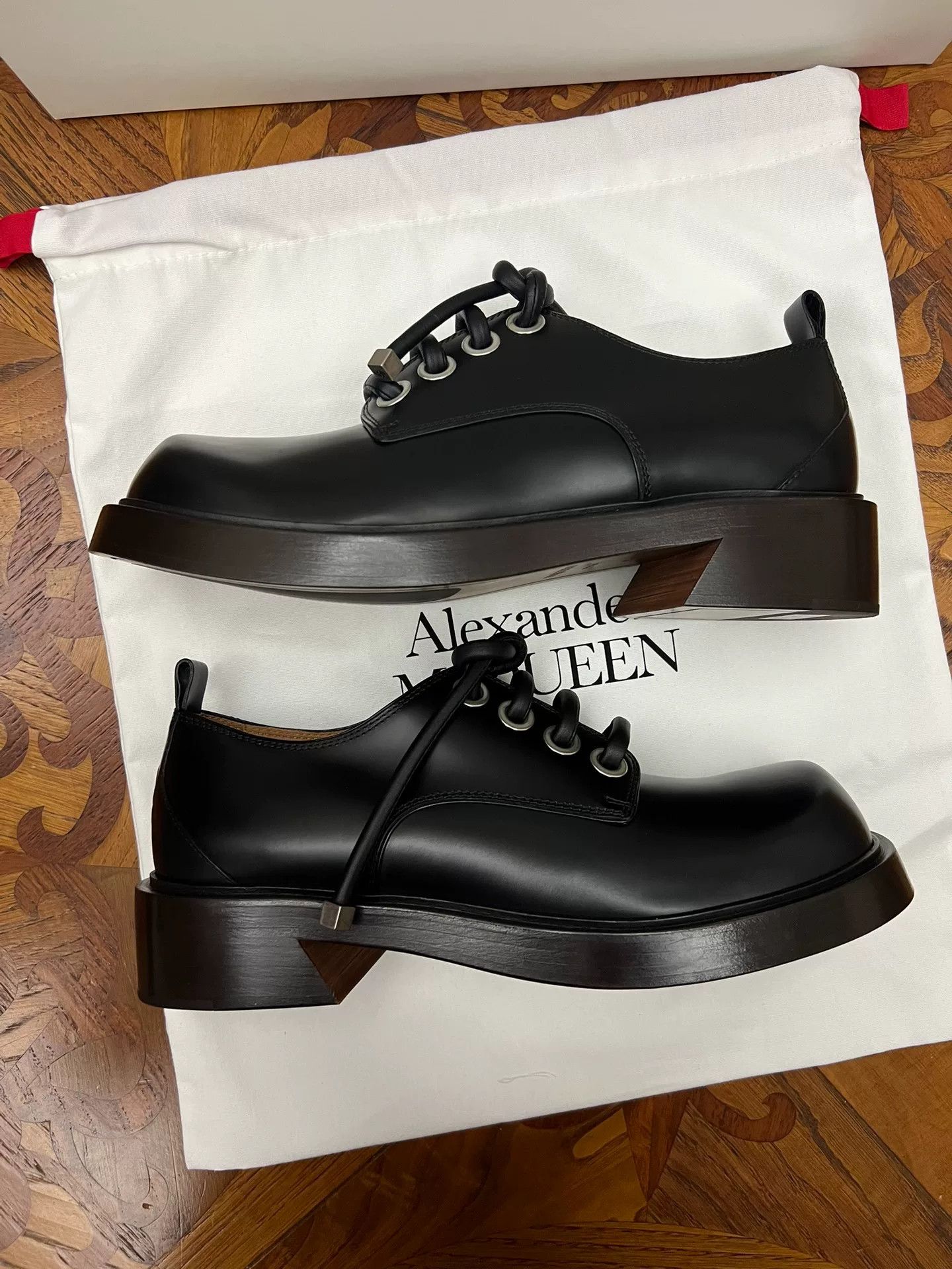Alexander McQueen Alexander McQueen Men's Square-Toe Lace-Up Shoes Size US 8 / EU 41 - 2 Thumbnail
