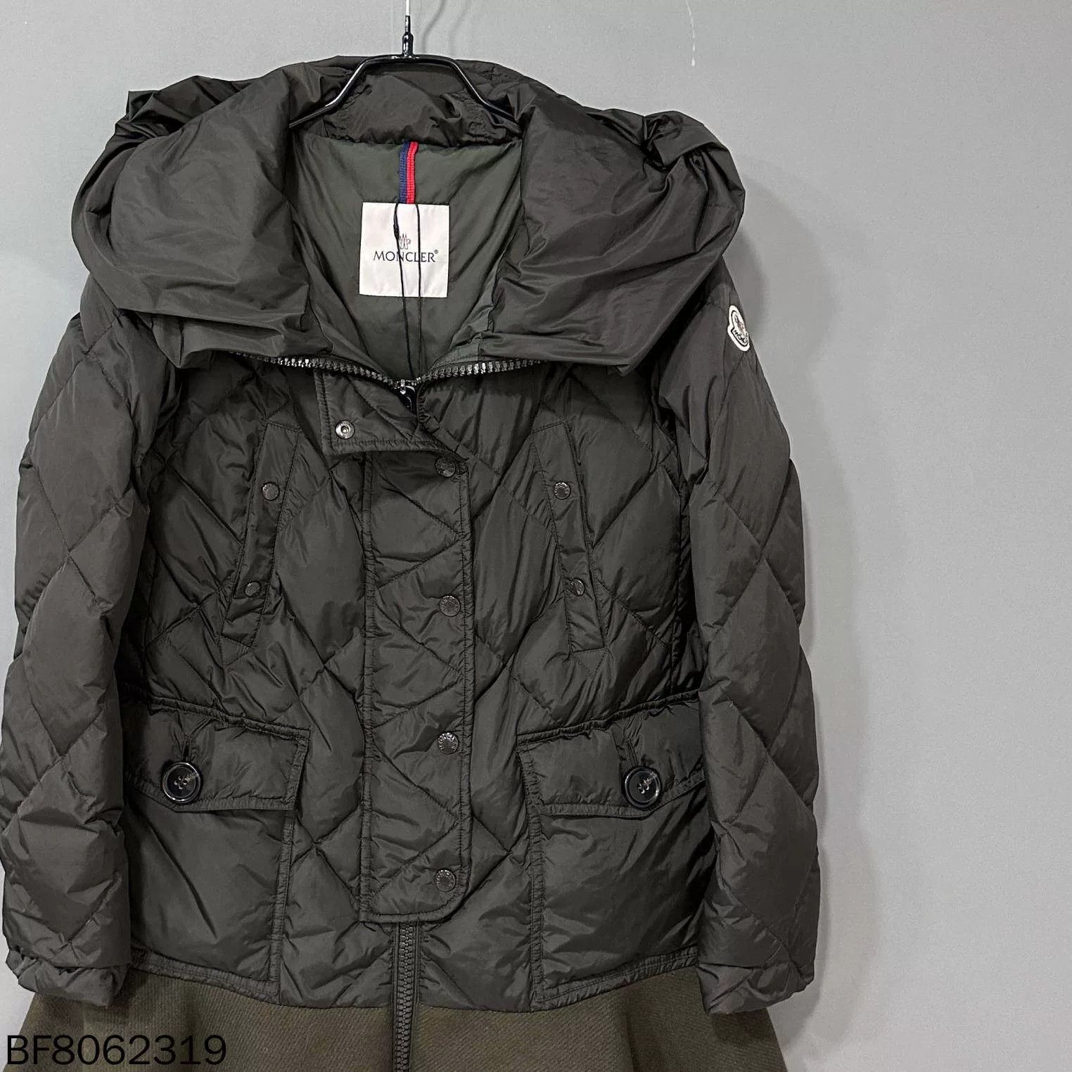 Moncler Moncler Dark Green Ruffle Down Jacket Size XS / US 0-2 / IT 36-38 - 2 Thumbnail