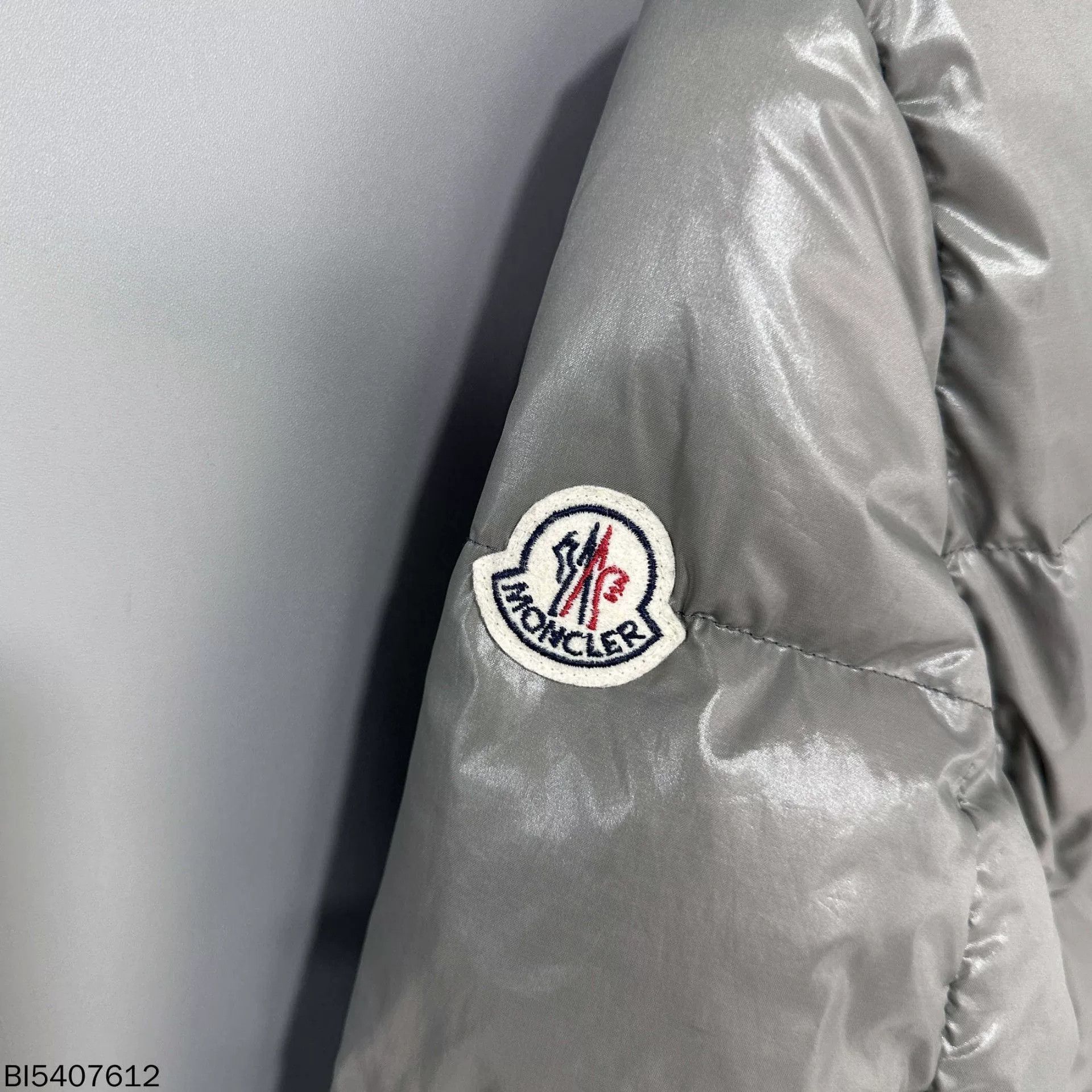 Moncler Moncler Jasminum Logo Down Jacket Size XS / US 0-2 / IT 36-38 - 3 Thumbnail