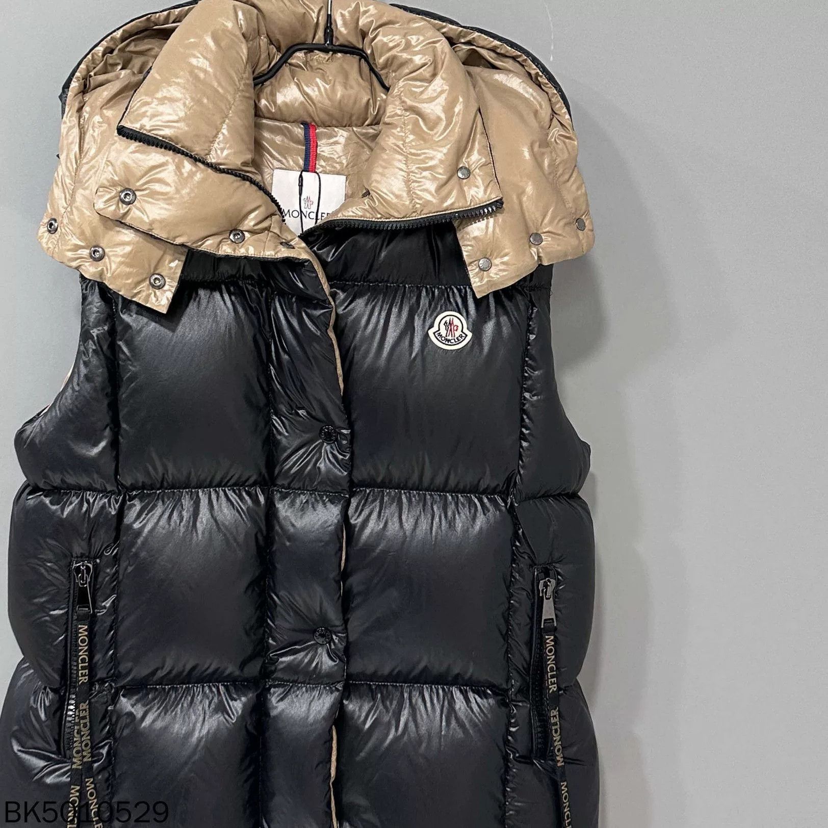 Moncler Moncler Parana Black Gold Down Vest Size US S / EU 44-46 / 1 - 2 Thumbnail