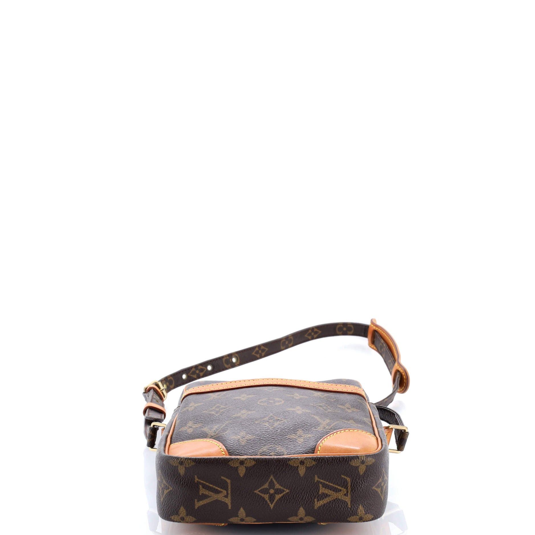Louis Vuitton Danube Handbag Size ONE SIZE - 4 Thumbnail