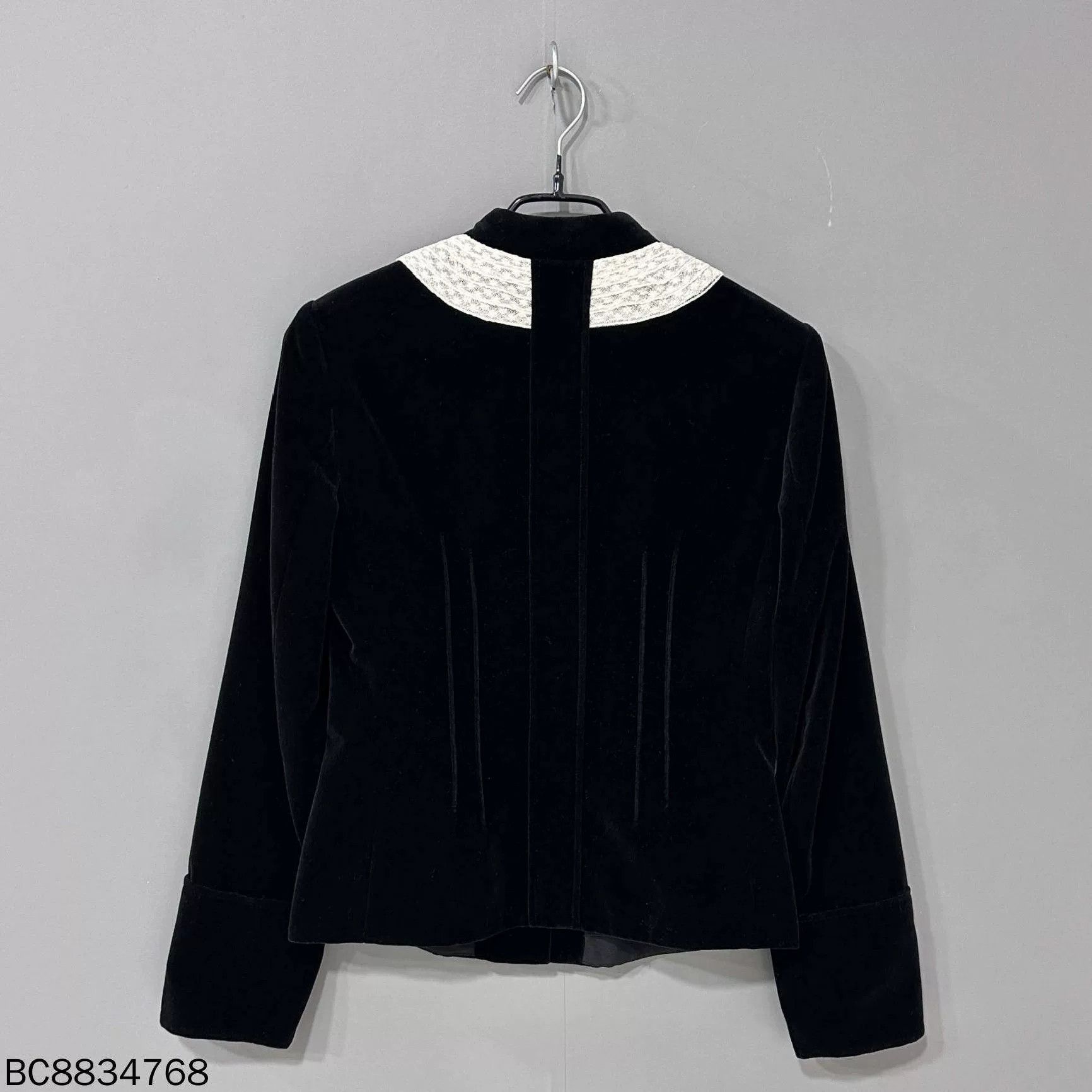 Dior Dior Velvet Lace Collar Coat Size XXS / US 00 / IT 34 - 3 Thumbnail