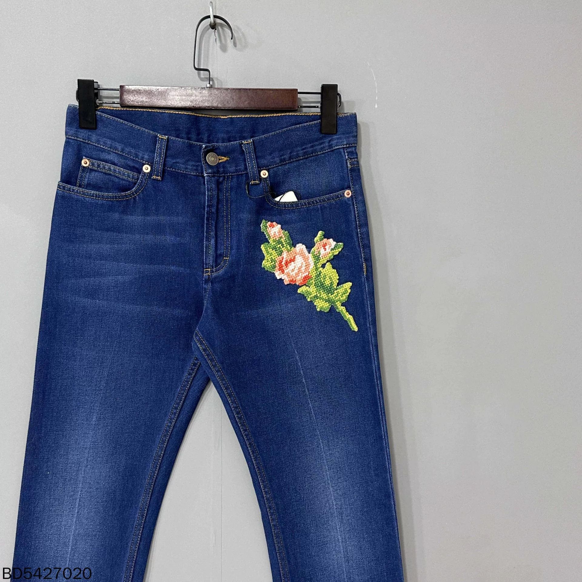 Gucci Gucci Flower Tiger Logo Jeans Size 25" / US 0 / IT 36 - 2 Thumbnail