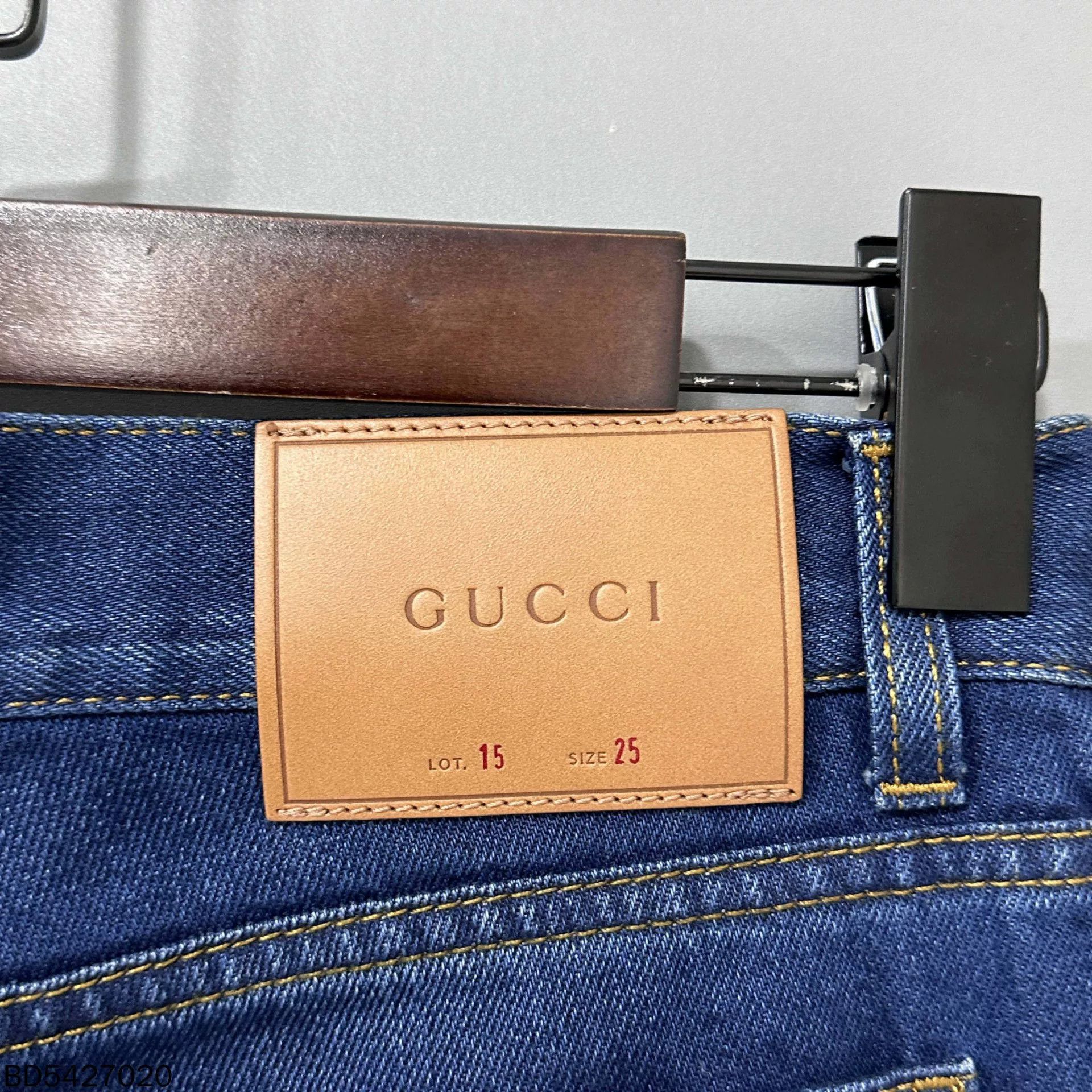 Gucci Gucci Flower Tiger Logo Jeans Size 25" / US 0 / IT 36 - 4 Thumbnail