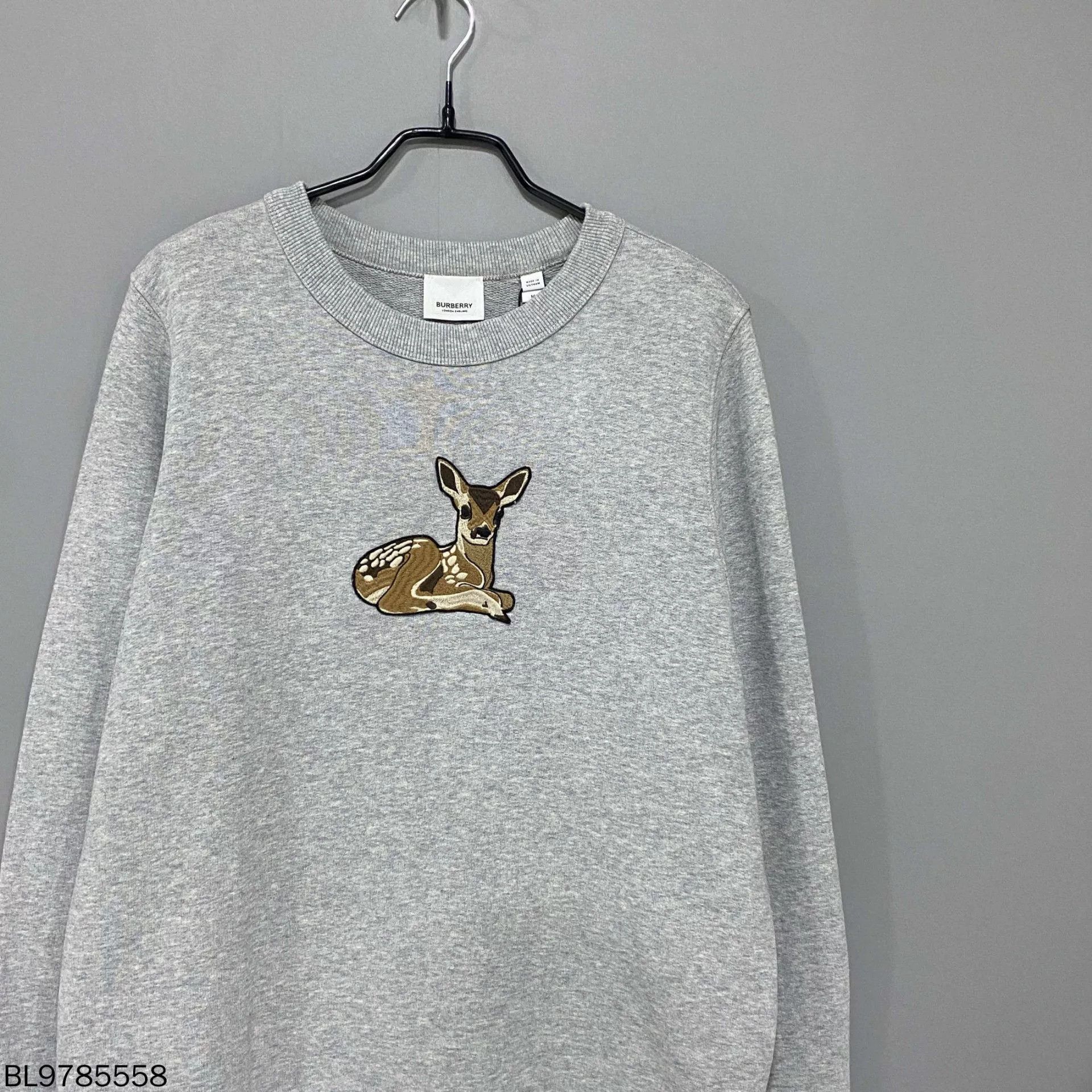 Burberry Burberry Deer Embroidered Logo Sweatshirt Size US M / EU 48-50 / 2 - 2 Thumbnail