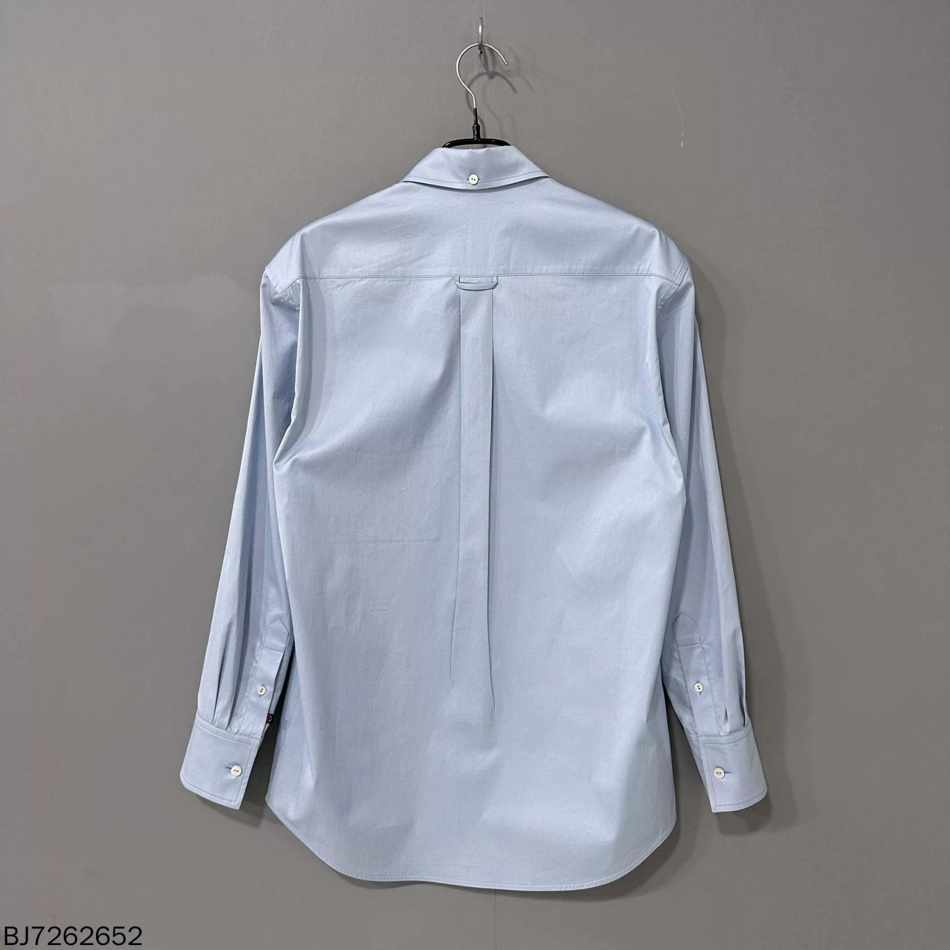 Louis Vuitton Louis Vuitton Embroidered Small Logo Long Sleeve Shirt Size XS / US 0-2 / IT 36-38 - 3 Thumbnail