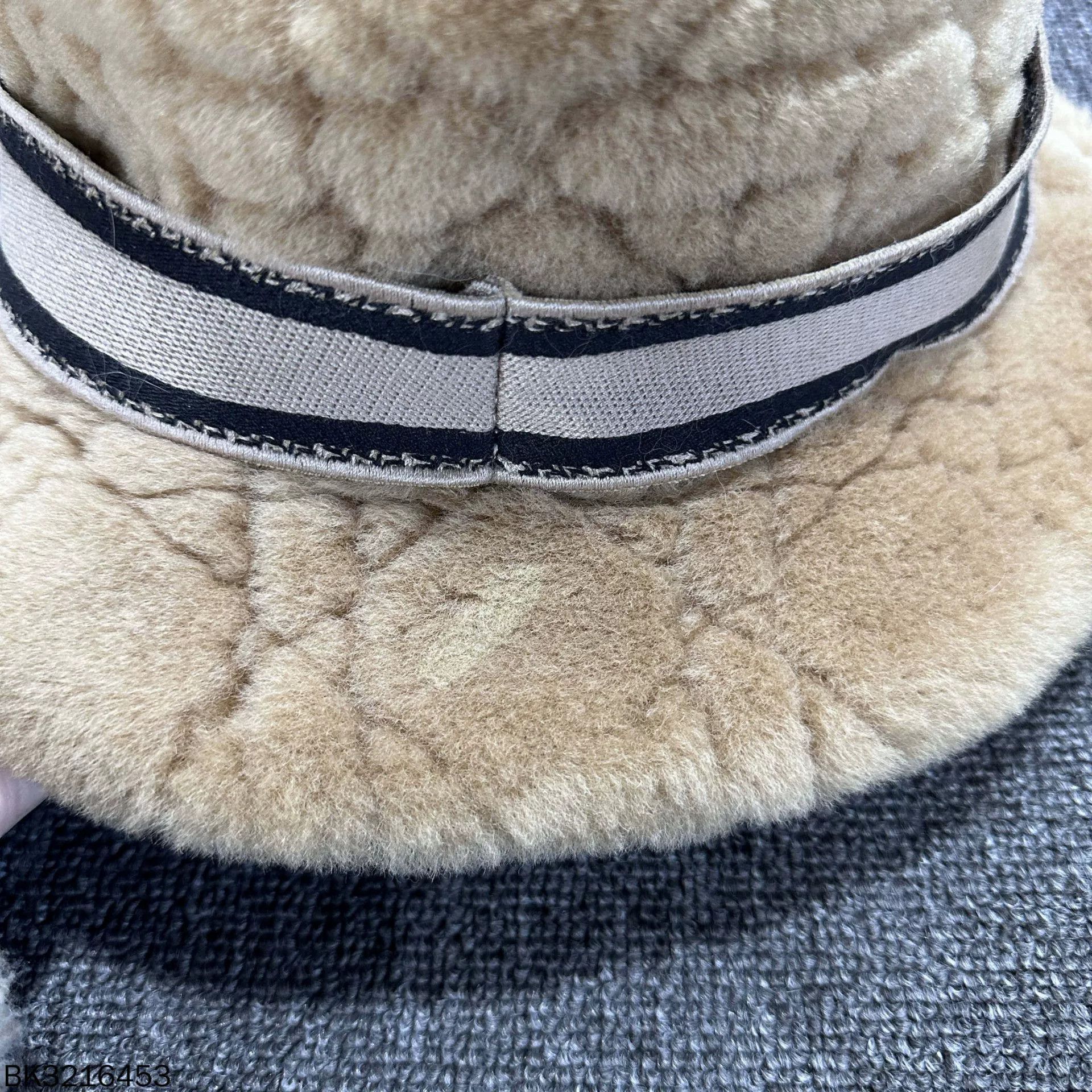 Dior Dior Cannage Fur Fisherman Hat Size ONE SIZE - 5 Thumbnail