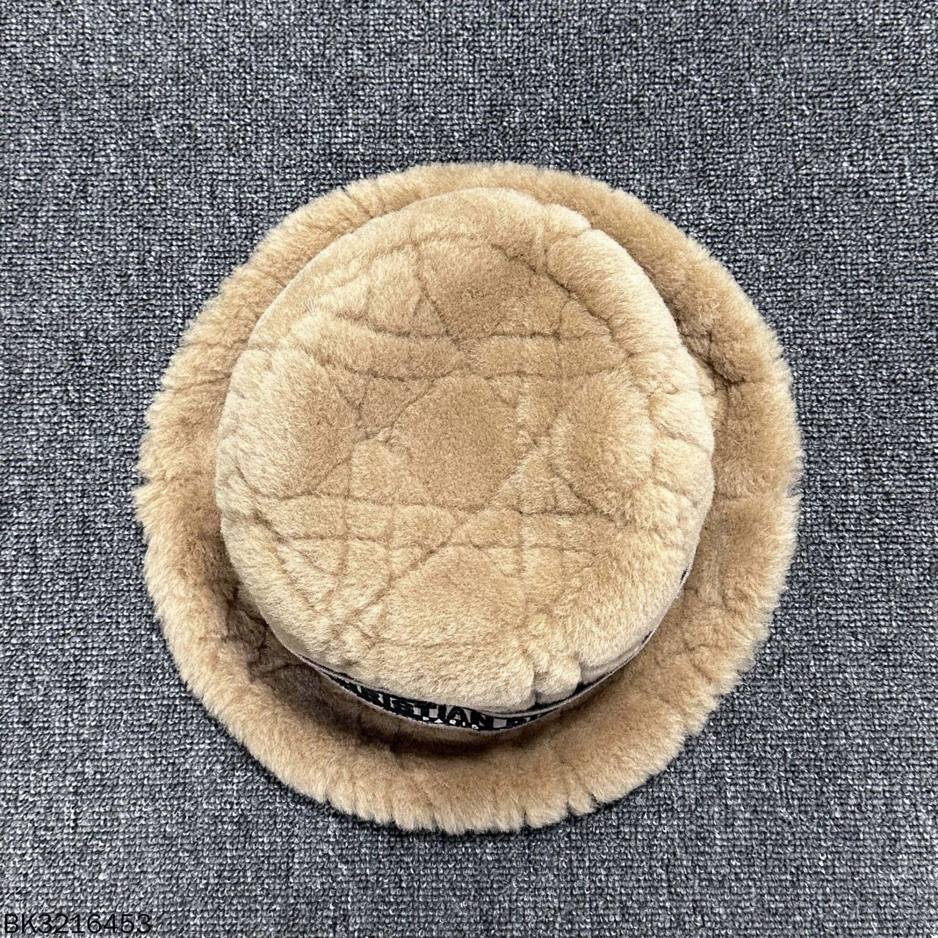 Dior Dior Cannage Fur Fisherman Hat Size ONE SIZE - 3 Thumbnail