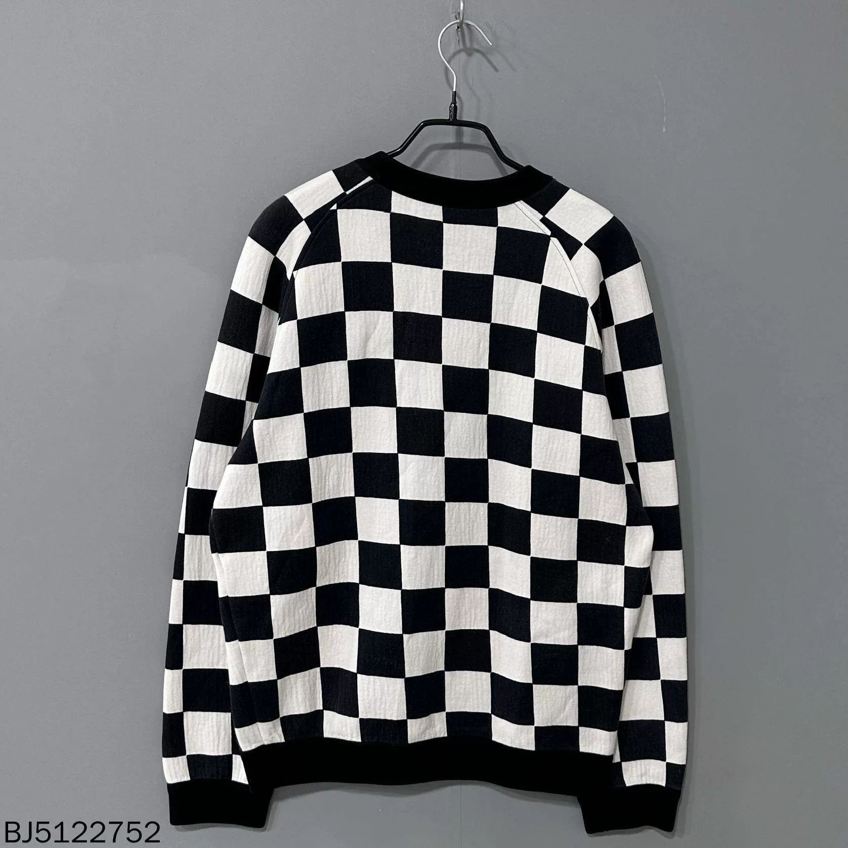Louis Vuitton Louis Vuitton Black White Checkered Slogan Sweatshirt Size US M / EU 48-50 / 2 - 3 Thumbnail