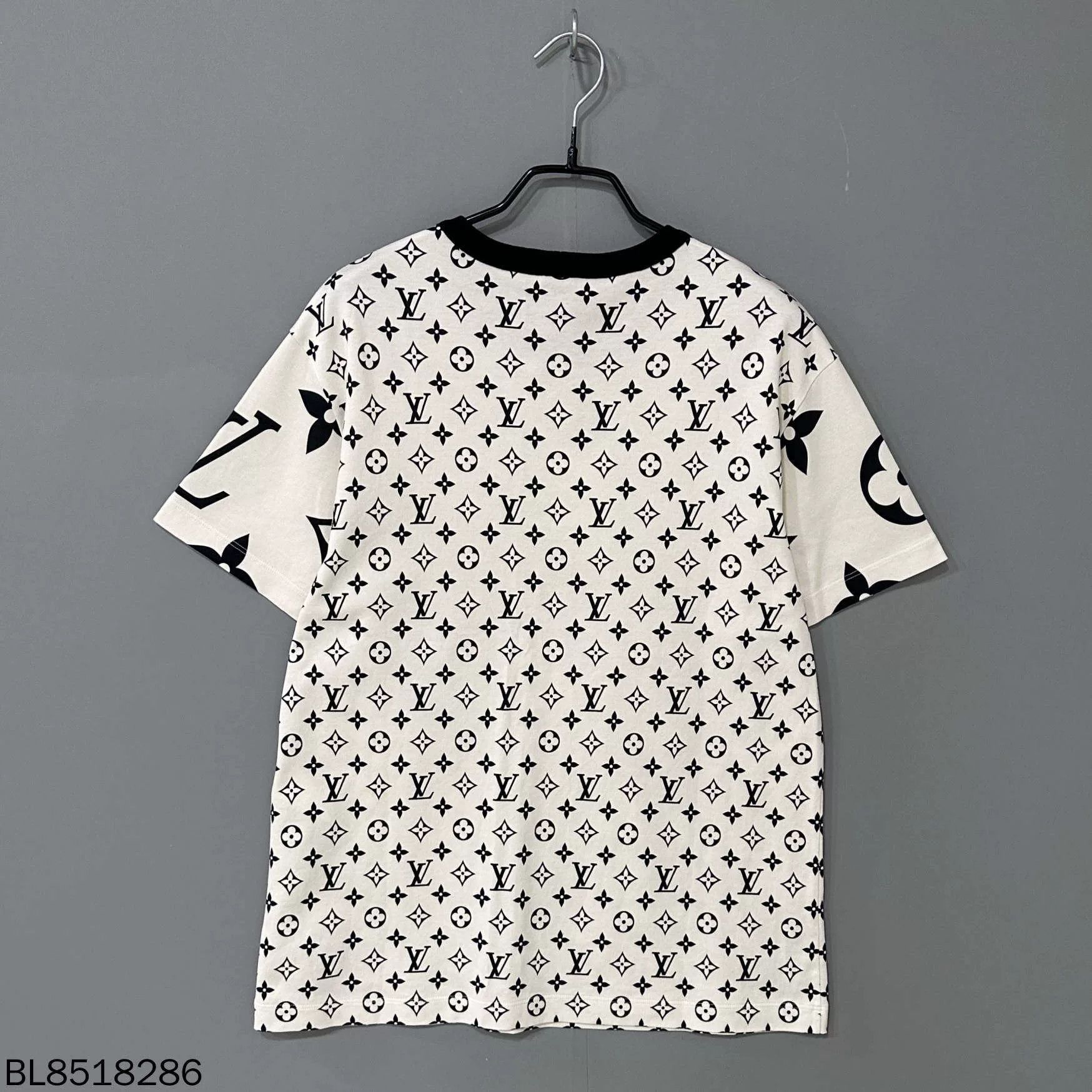 Louis Vuitton Louis Vuitton Monogram Print Short-Sleeve Size US L / EU 52-54 / 3 - 3 Thumbnail