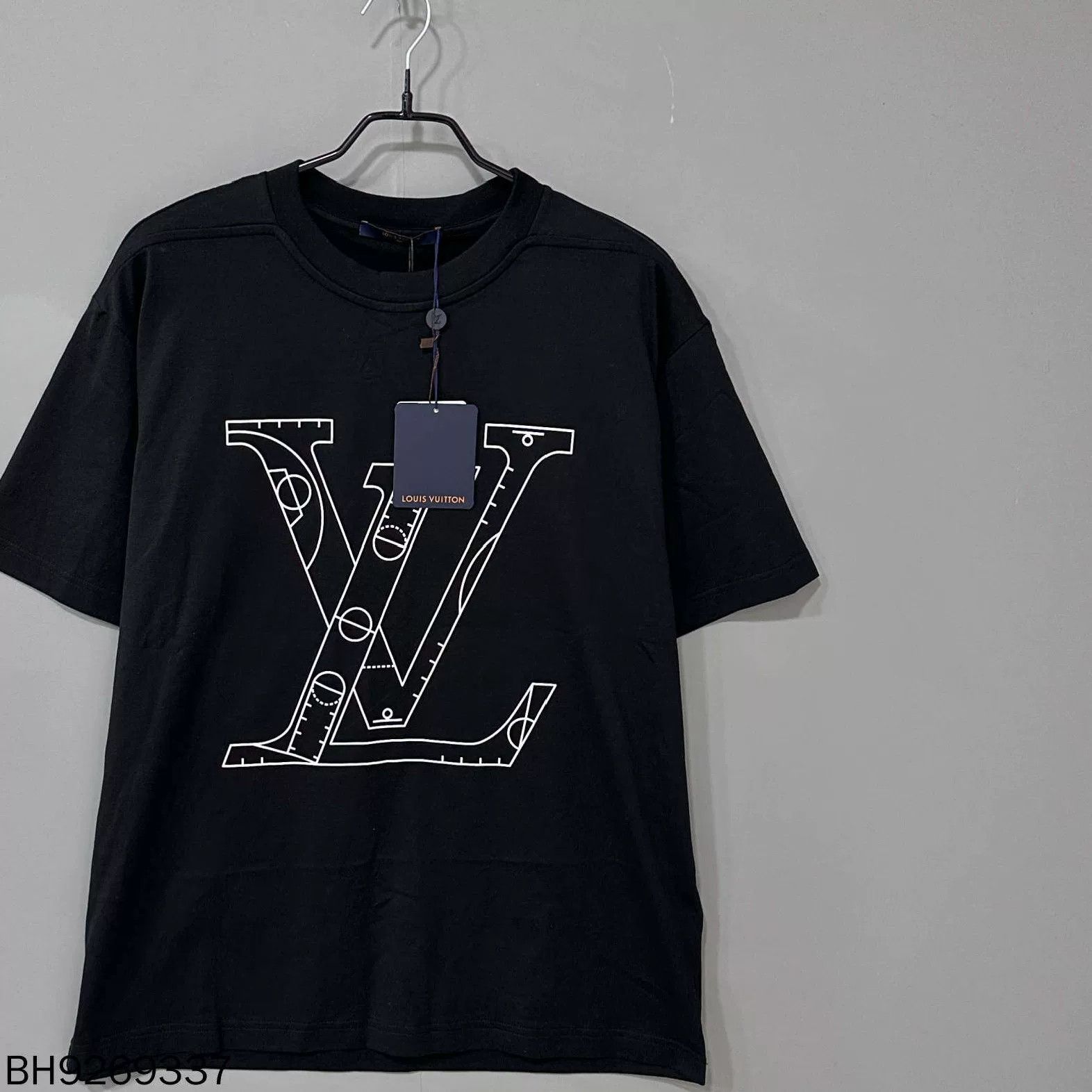 Louis Vuitton Louis Vuitton NBA Logo Short Sleeve Size US L / EU 52-54 / 3 - 3 Thumbnail