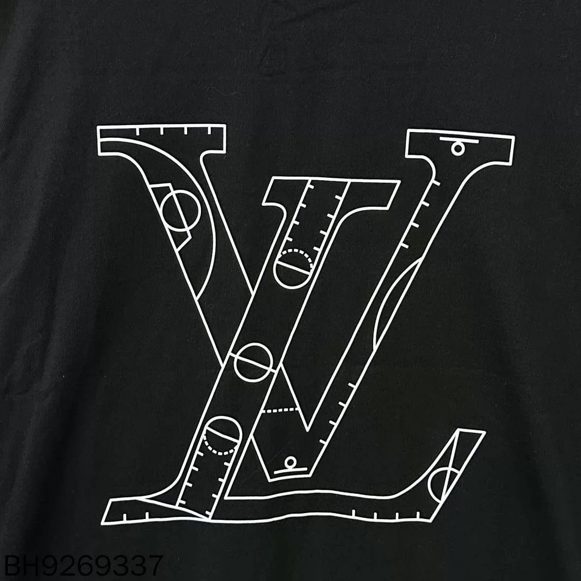 Louis Vuitton Louis Vuitton NBA Logo Short Sleeve Size US L / EU 52-54 / 3 - 2 Thumbnail