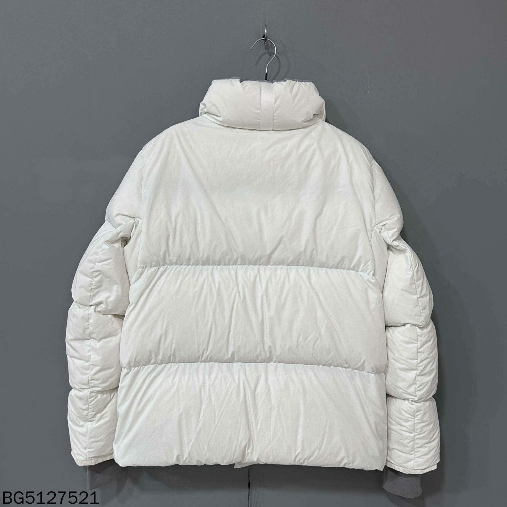 Canada Goose Canada Goose White Puffer Jacket Size US M / EU 48-50 / 2 - 3 Thumbnail