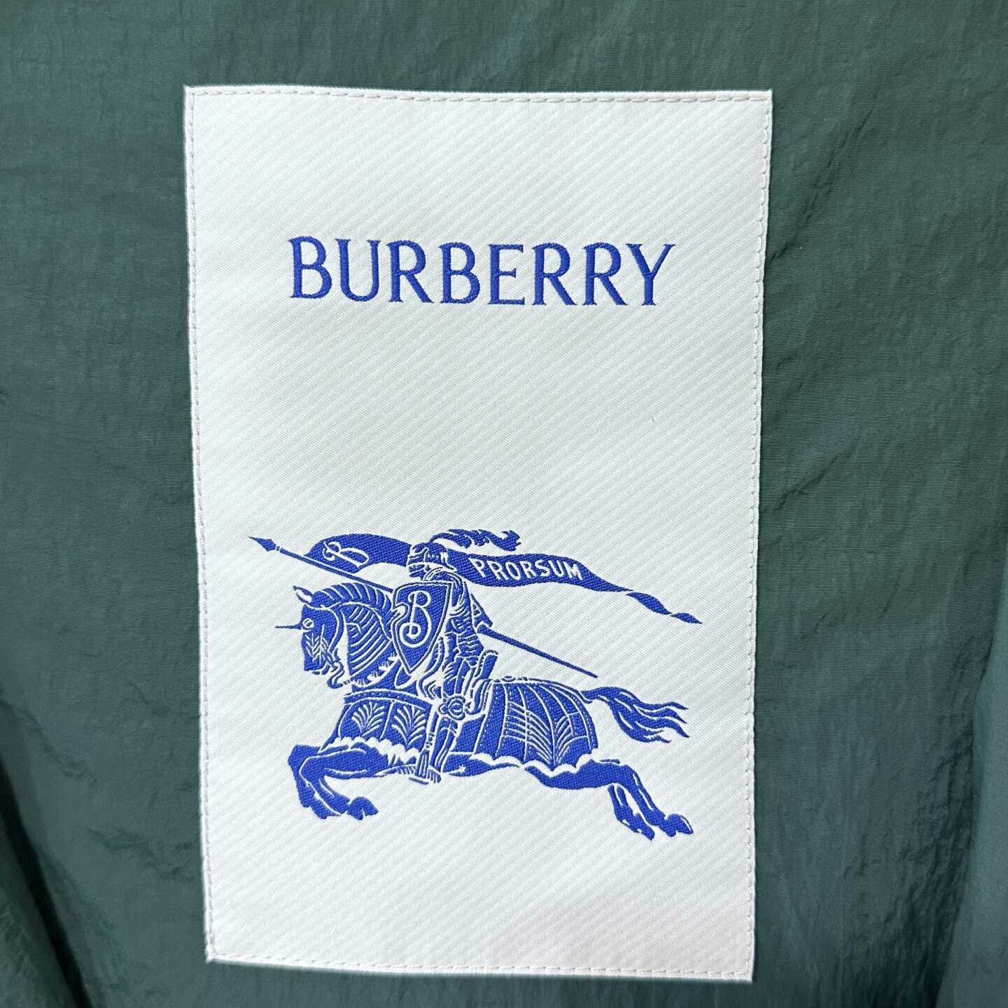 Burberry Burberry Logo Hooded Zipper Jacket Size US M / EU 48-50 / 2 - 5 Thumbnail