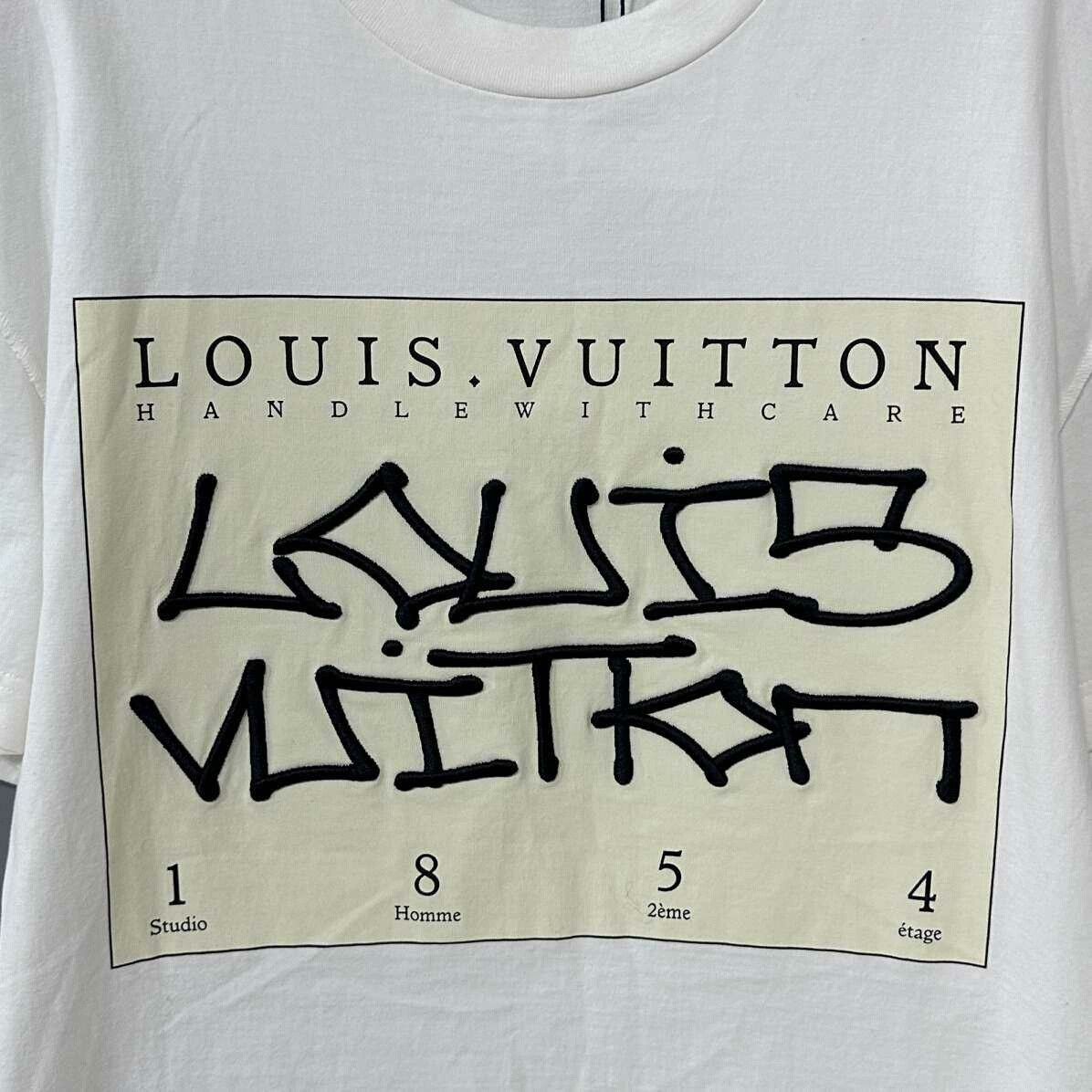 Louis Vuitton Louis Vuitton 1854 Embroidered Logo Tee Size US S / EU 44-46 / 1 - 5 Thumbnail