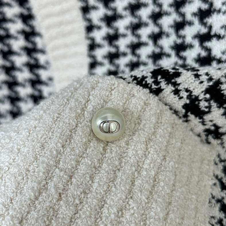 Dior Houndstooth Pearl Two-Piece Cardigan Dior Size S / US 4 / IT 40 - 5 Thumbnail
