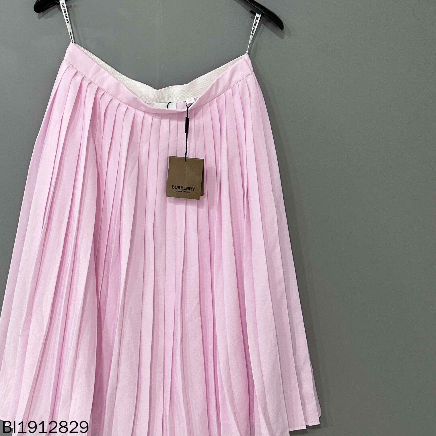 Burberry Burberry Pink Pleated Skirt Size 36" / US 14 / IT 50 - 3 Thumbnail