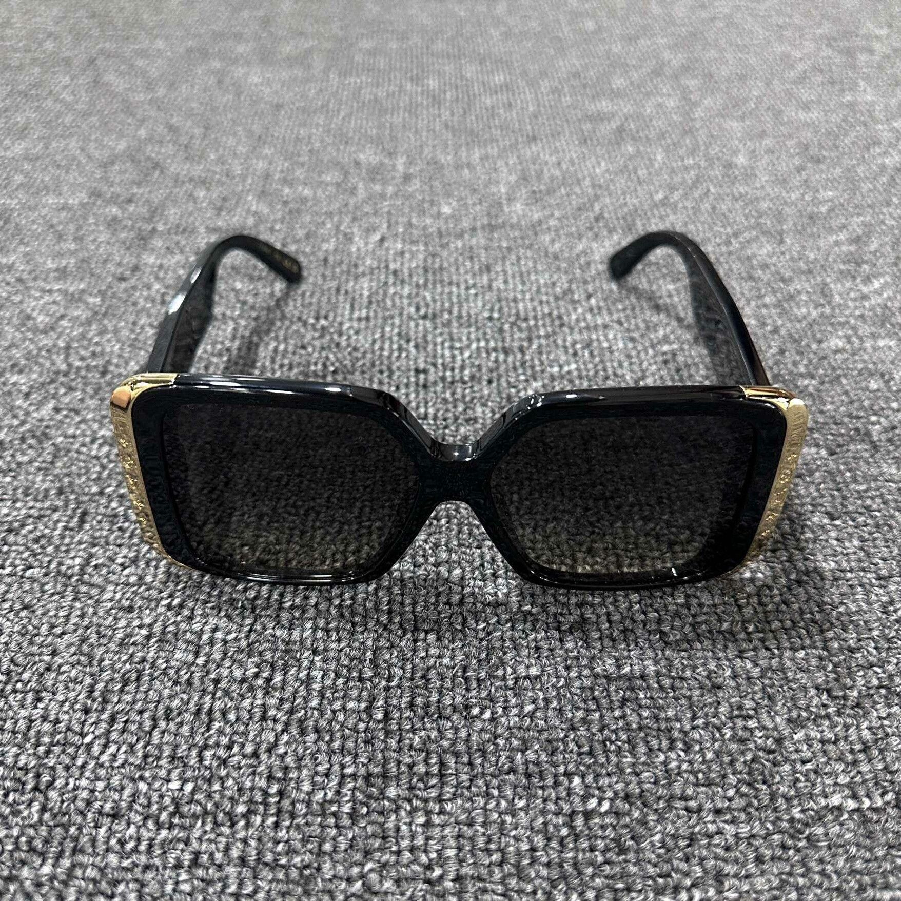 Louis Vuitton Louis Vuitton Metal Logo Sunglasses Size ONE SIZE - 2 Thumbnail