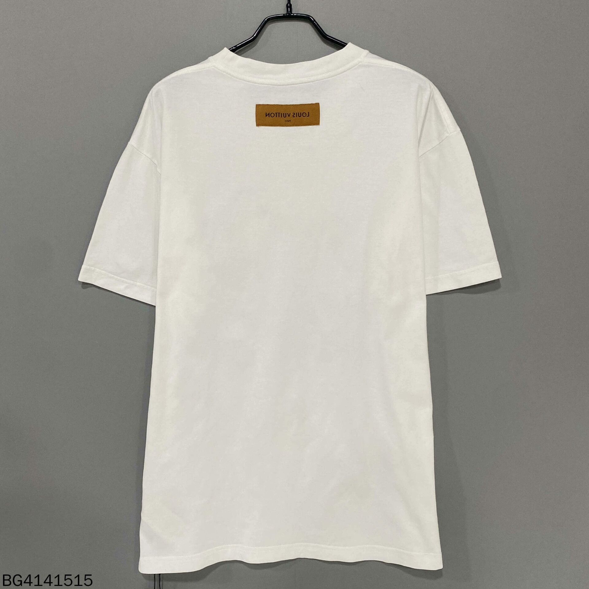 Louis Vuitton Louis Vuitton Peace Dove Logo T-shirt Size US L / EU 52-54 / 3 - 3 Thumbnail