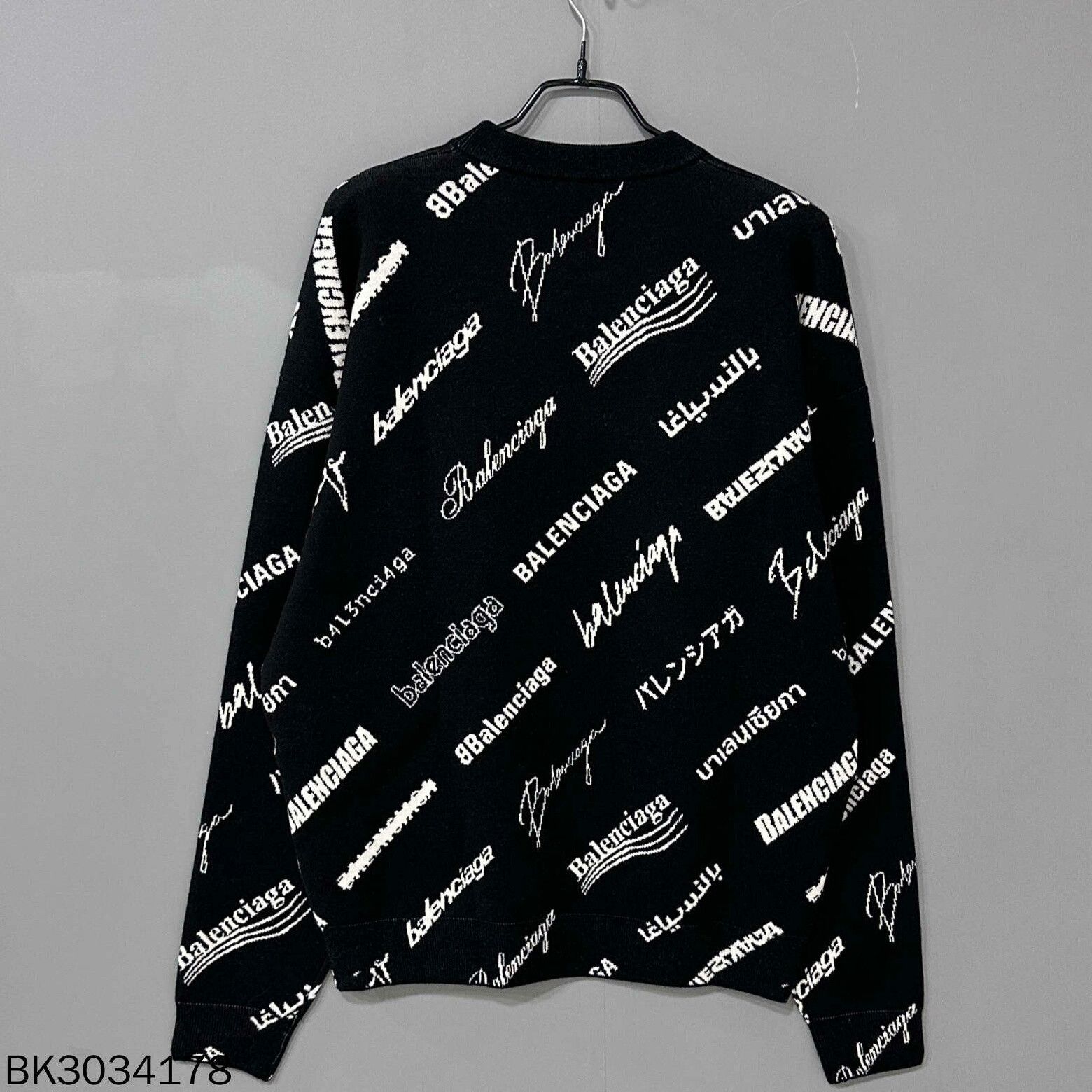 Balenciaga Balenciaga Multi Print Knit Sweater Size XS / US 0-2 / IT 36-38 - 3 Thumbnail