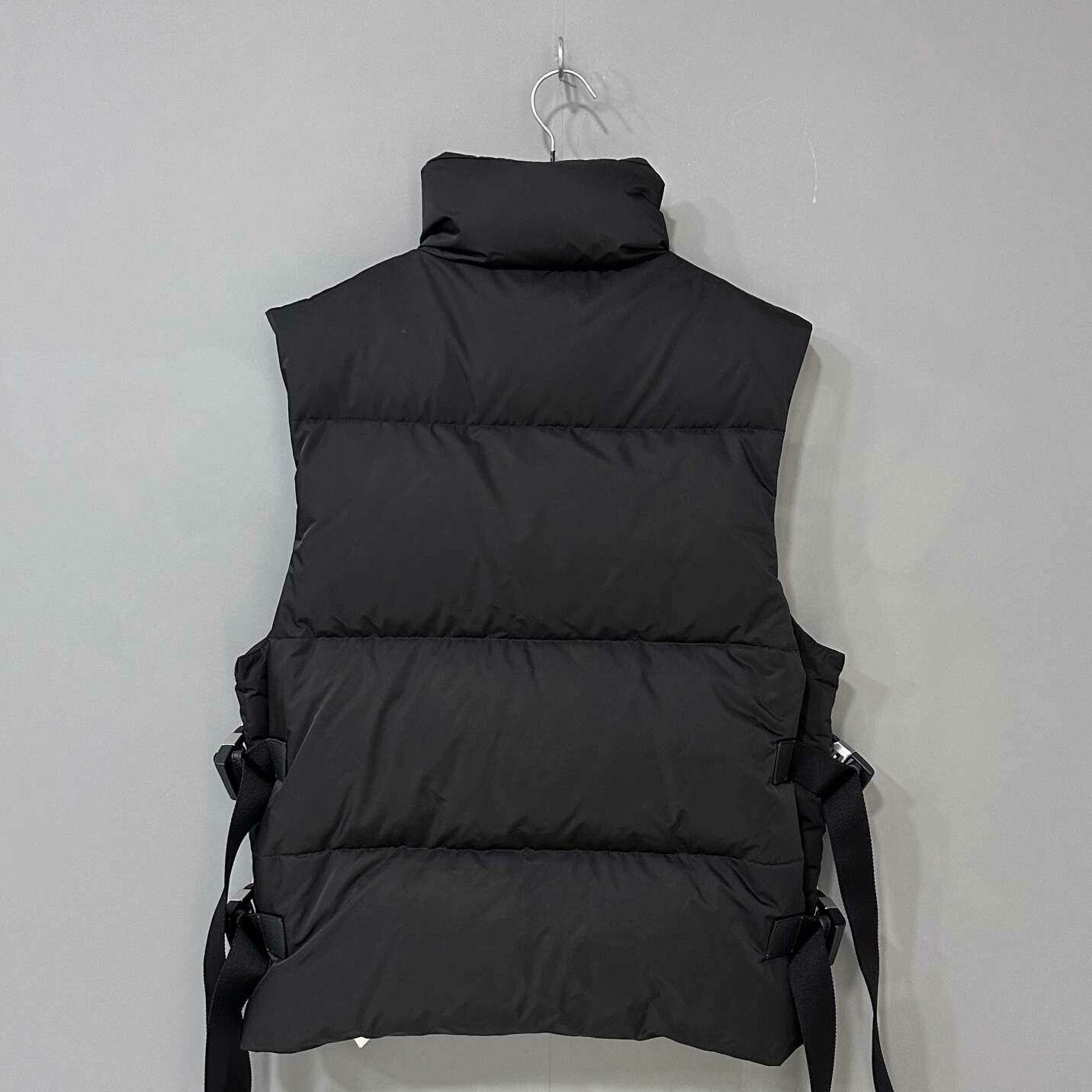 Givenchy Givenchy SS22 Solid Metal Detail Down Vest Size US S / EU 44-46 / 1 - 3 Thumbnail