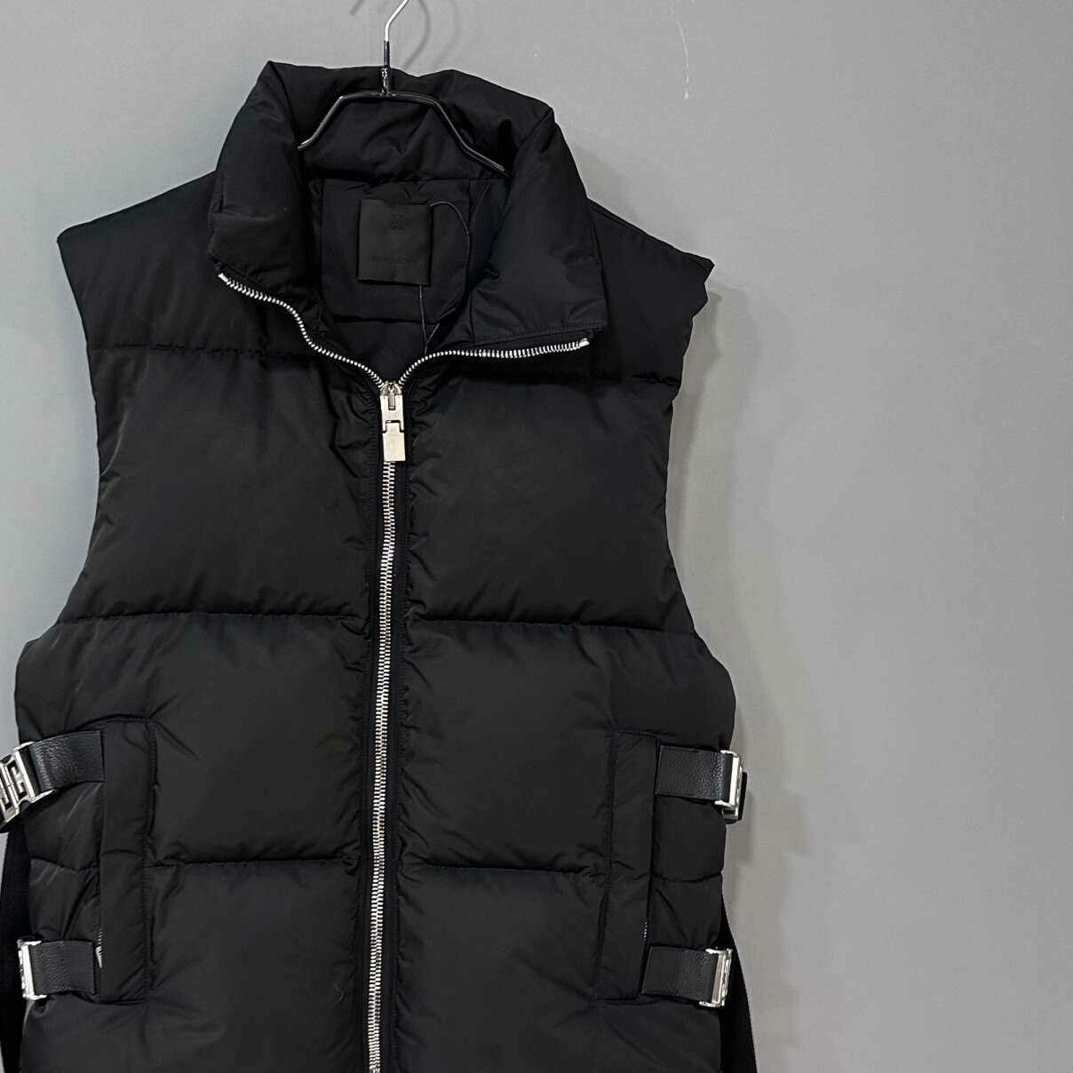 Givenchy Givenchy SS22 Solid Metal Detail Down Vest Size US S / EU 44-46 / 1 - 2 Thumbnail
