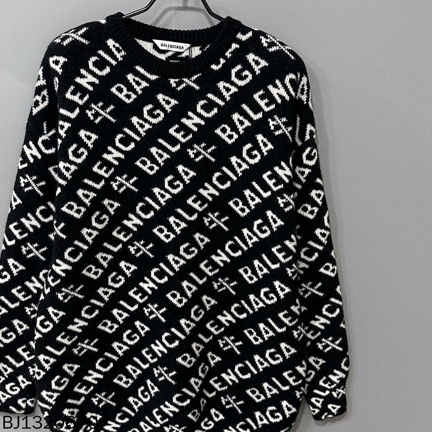 Balenciaga Balenciaga Year of Ox Limited Logo Knit Size XS / US 0-2 / IT 36-38 - 2 Thumbnail