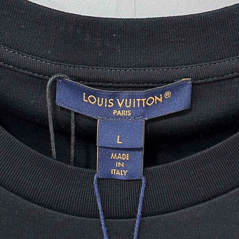 Louis Vuitton Louis Vuitton SS25 Neon Logo T-Shirt Size US L / EU 52-54 / 3 - 4 Thumbnail
