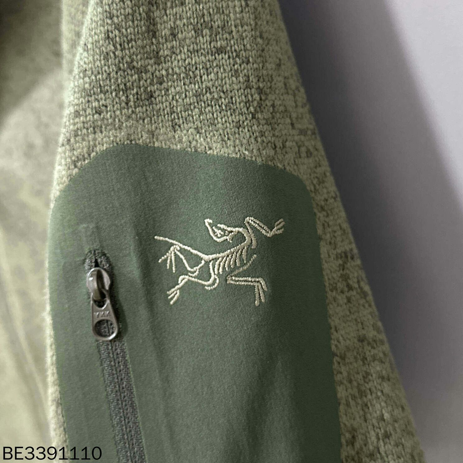 Balenciaga Balenciaga New Sleeve Badge Knitwear Size US L / EU 52-54 / 3 - 5 Thumbnail